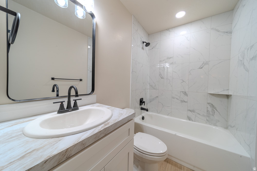 HIGH DESERT ESTATES - Residential