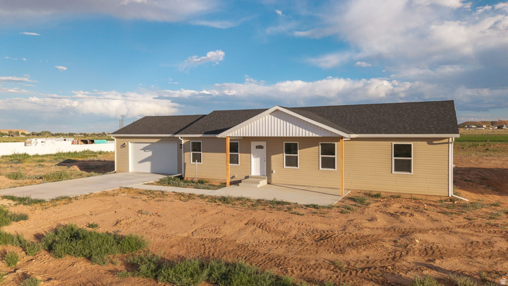 HIGH DESERT ESTATES - Residential