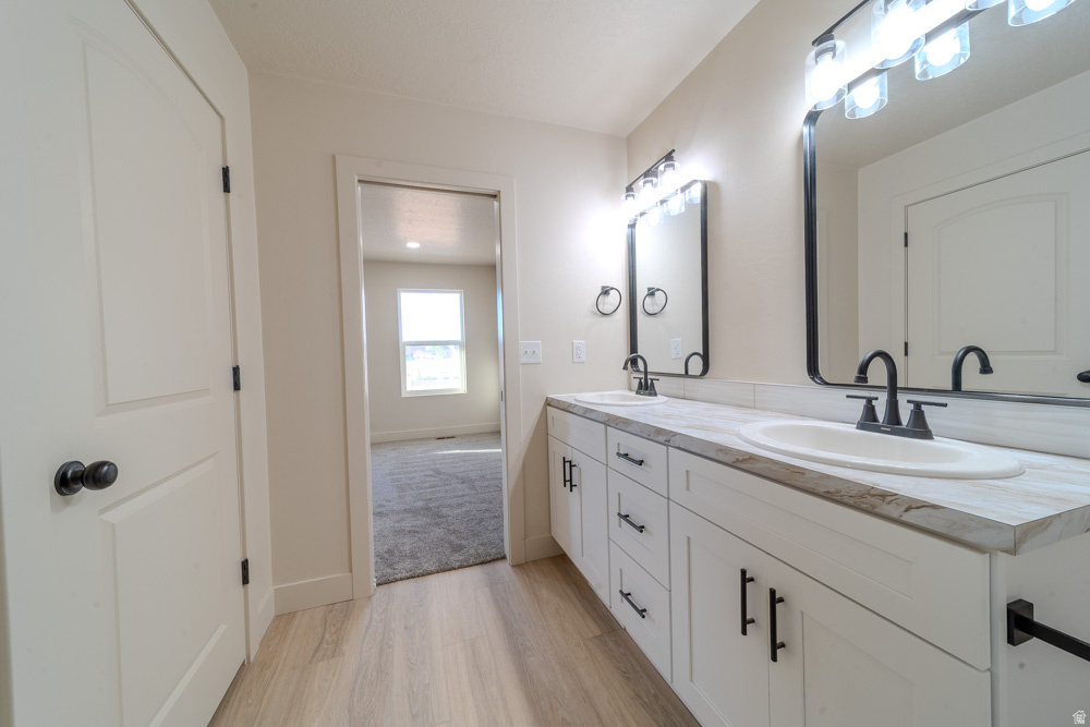 HIGH DESERT ESTATES - Residential