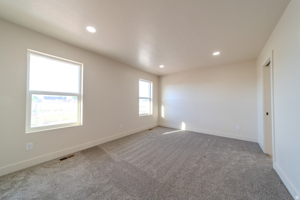 HIGH DESERT ESTATES - Residential