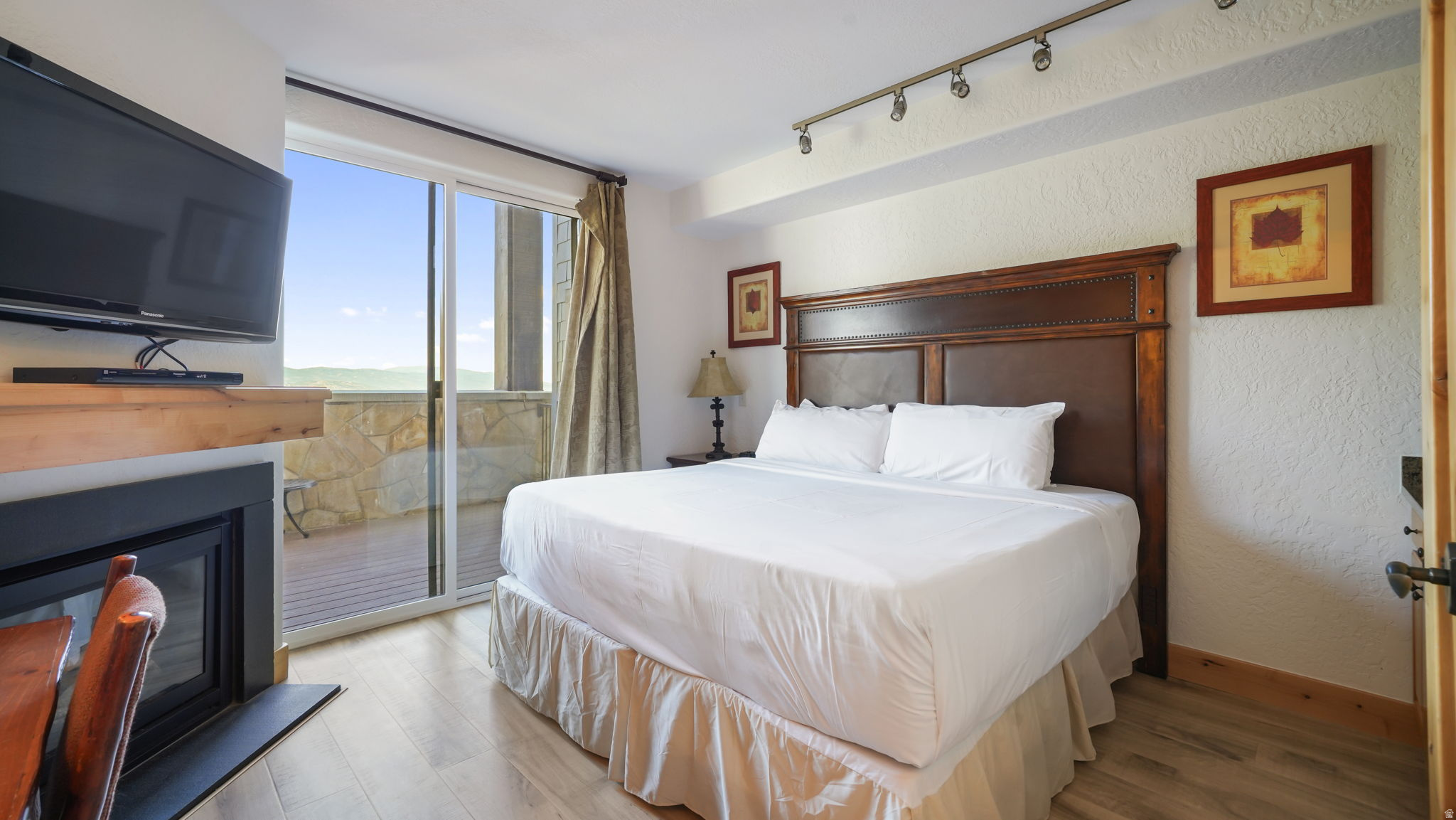 SILVERADO LODGE CONDOMINIUM - Residential