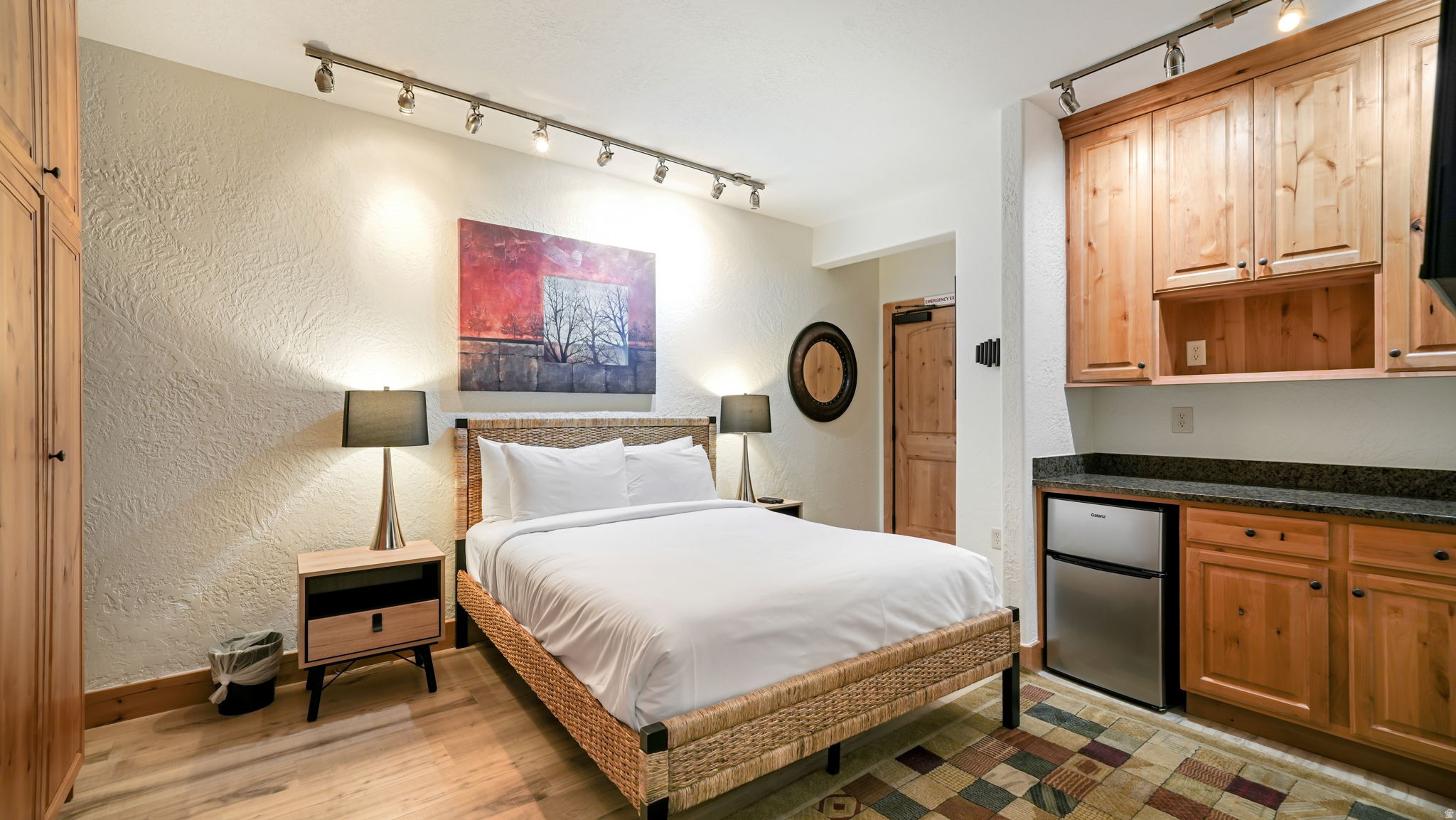 SILVERADO LODGE CONDOMINIUM - Residential