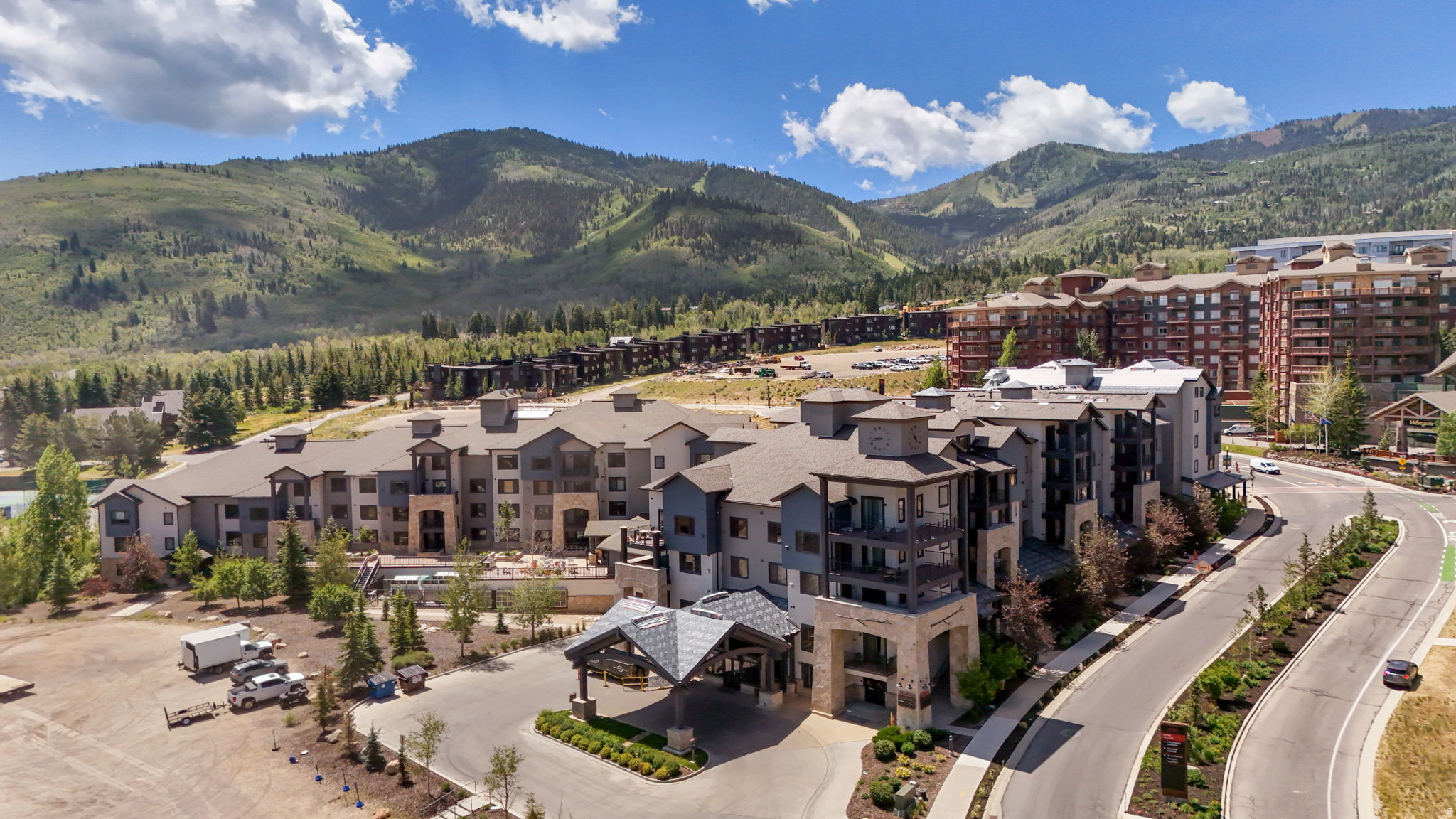 SILVERADO LODGE CONDOMINIUM - Residential