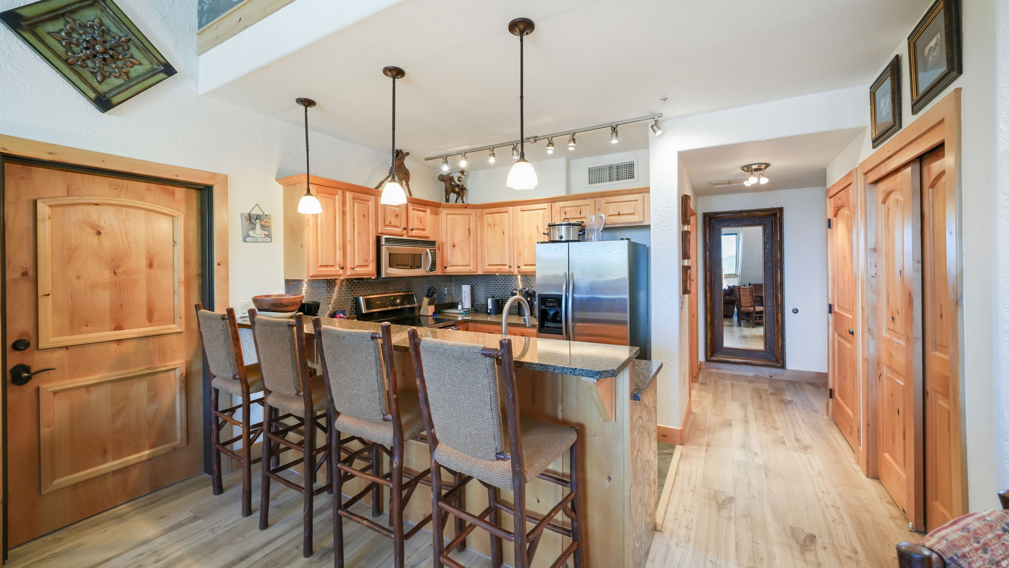 SILVERADO LODGE CONDOMINIUM - Residential