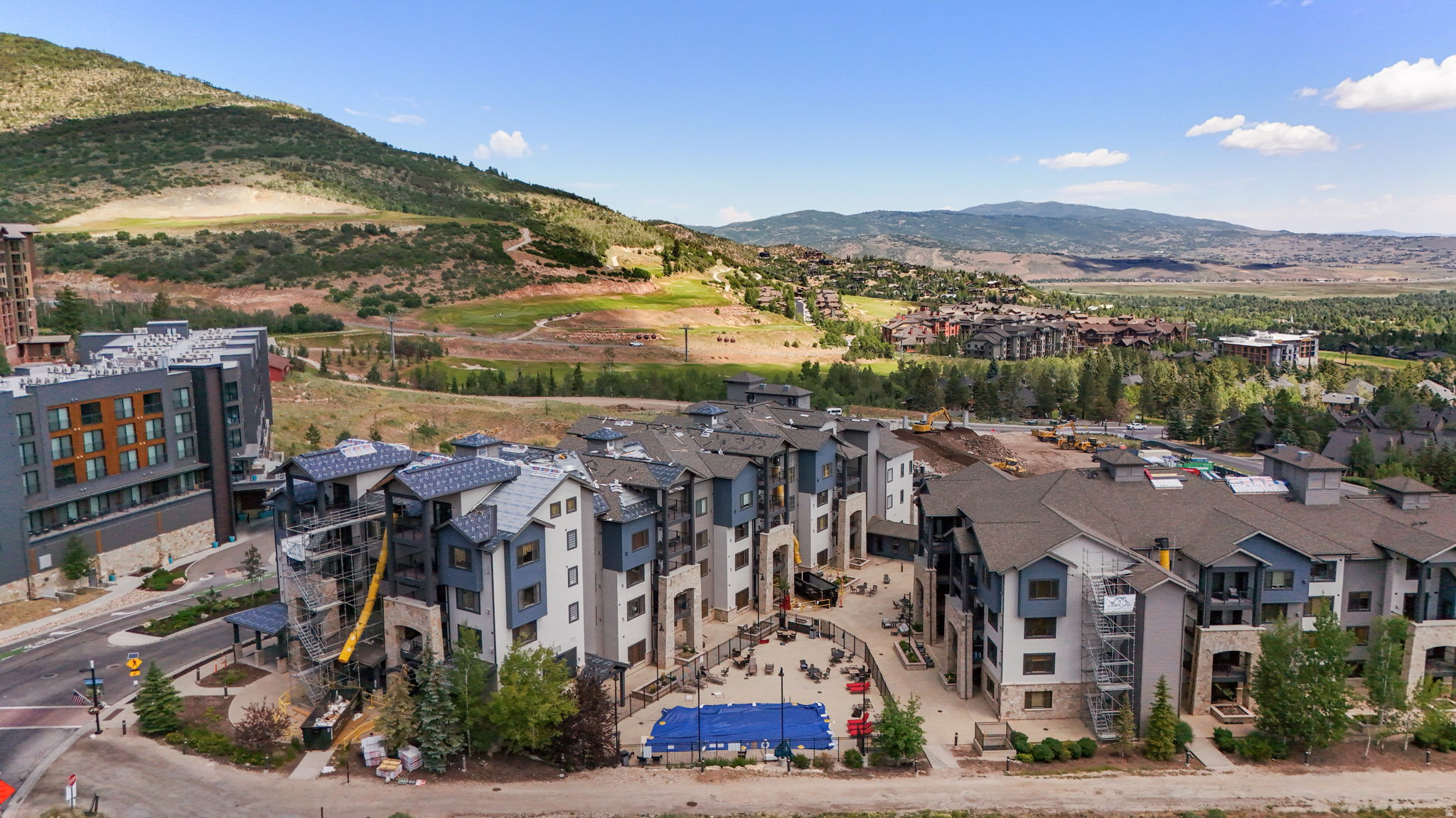 SILVERADO LODGE CONDOMINIUM - Residential