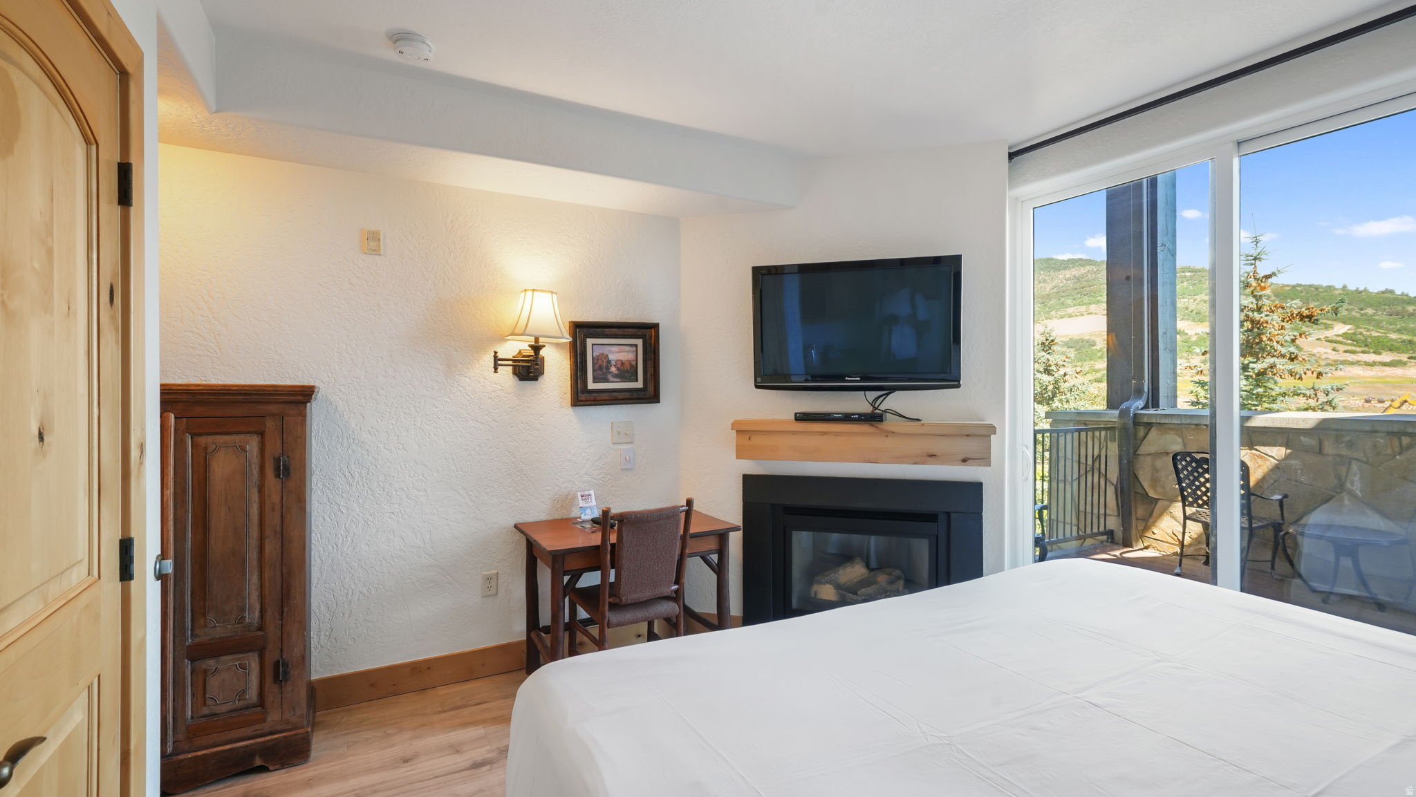 SILVERADO LODGE CONDOMINIUM - Residential
