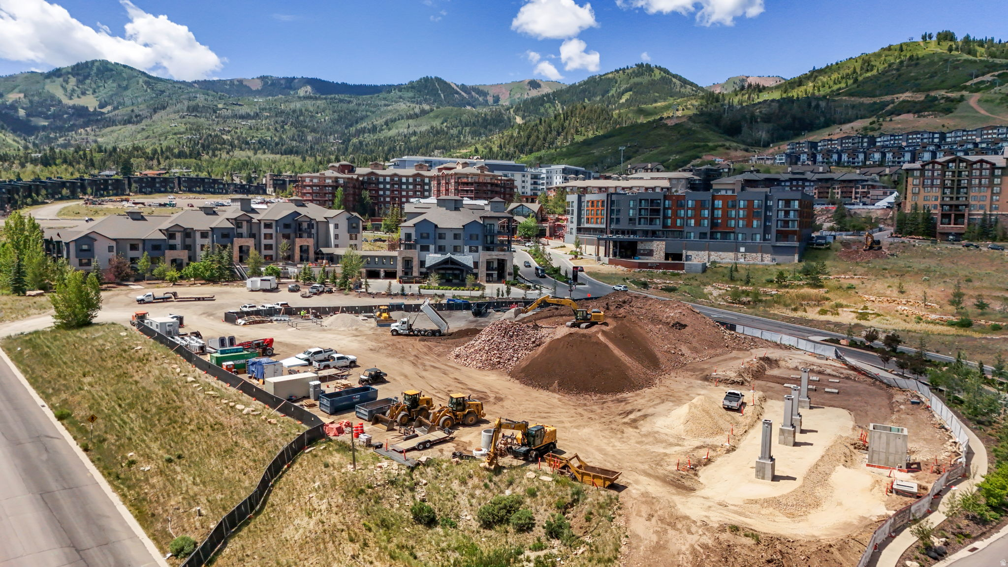 SILVERADO LODGE CONDOMINIUM - Residential
