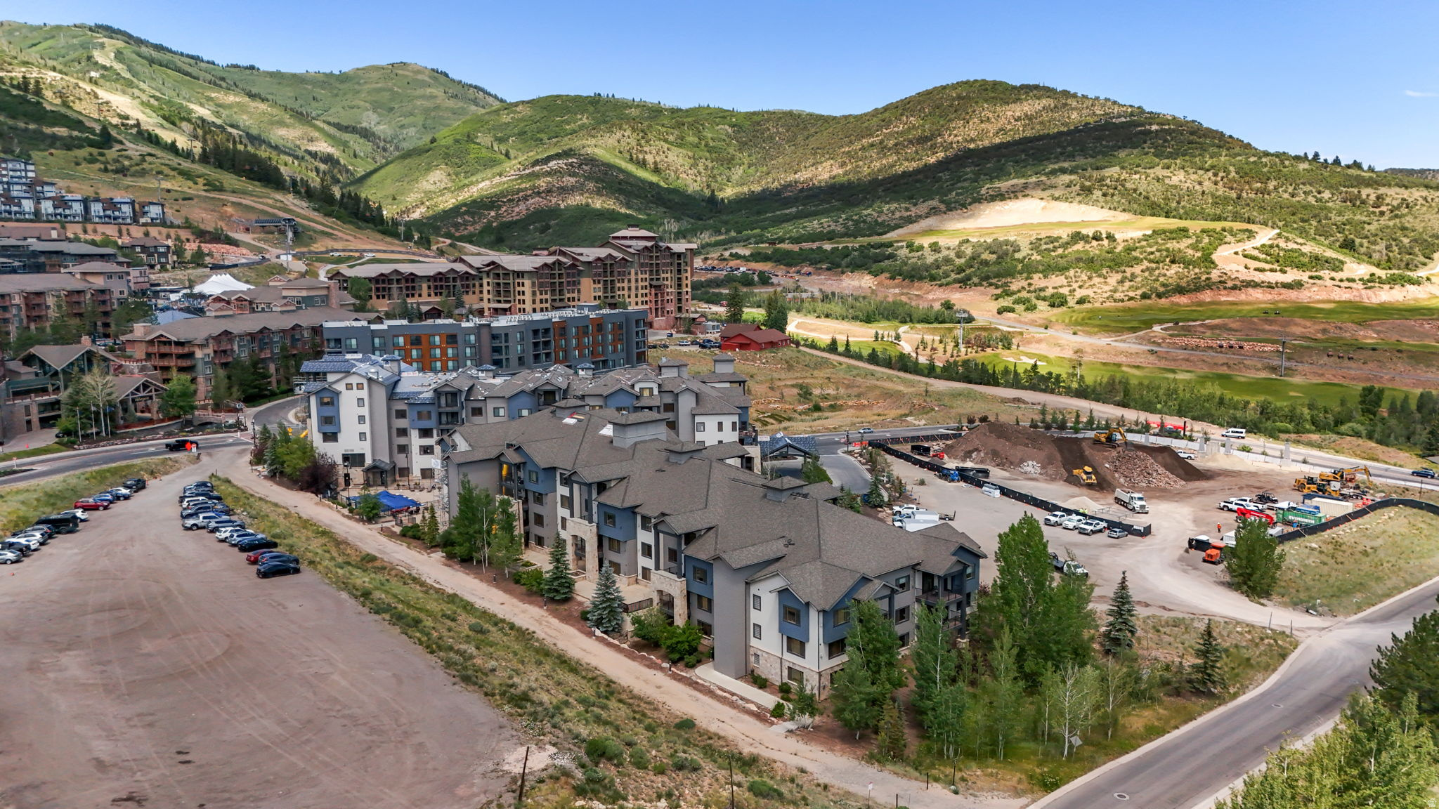 SILVERADO LODGE CONDOMINIUM - Residential