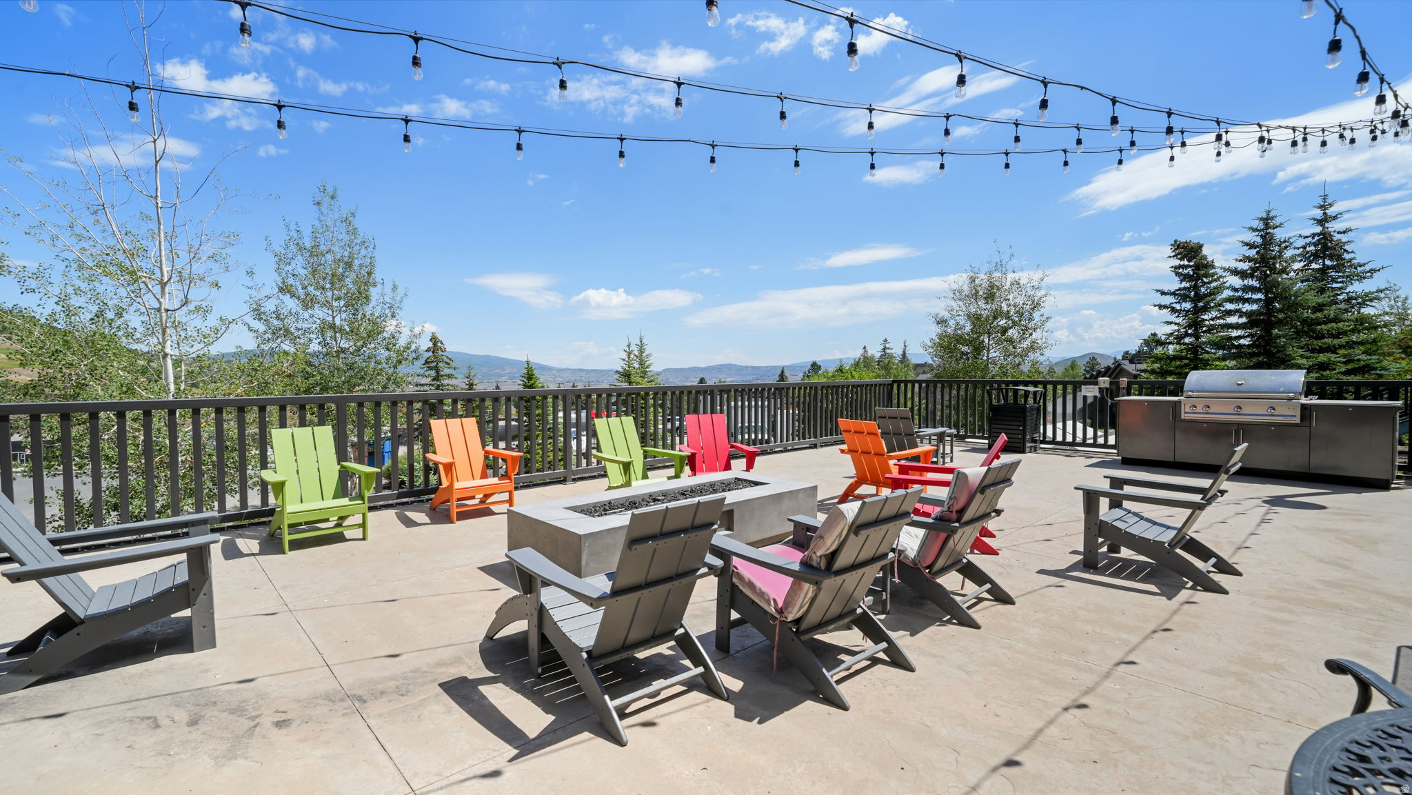 SILVERADO LODGE CONDOMINIUM - Residential