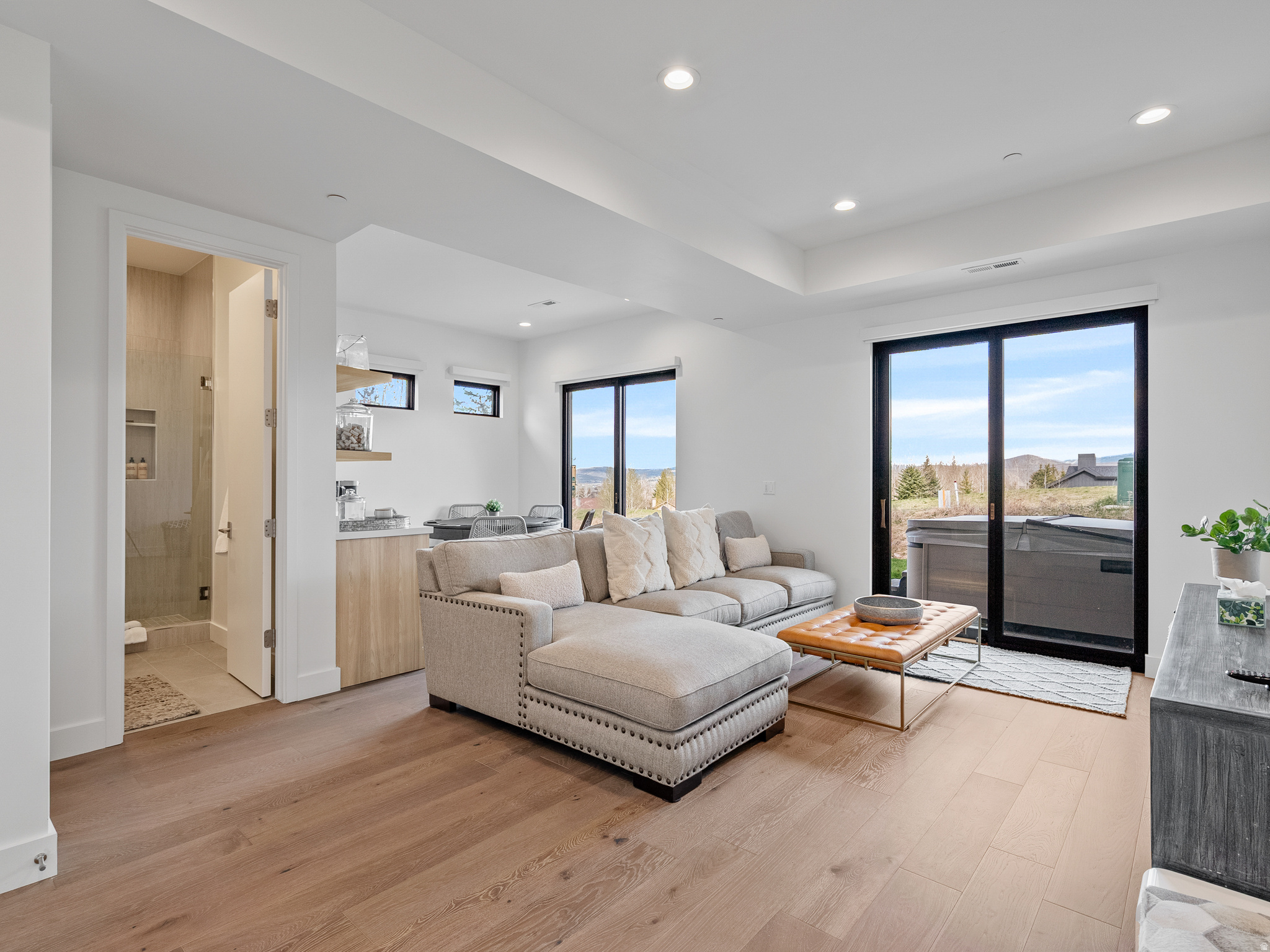 VIRIDIAN CONDOS - Residential