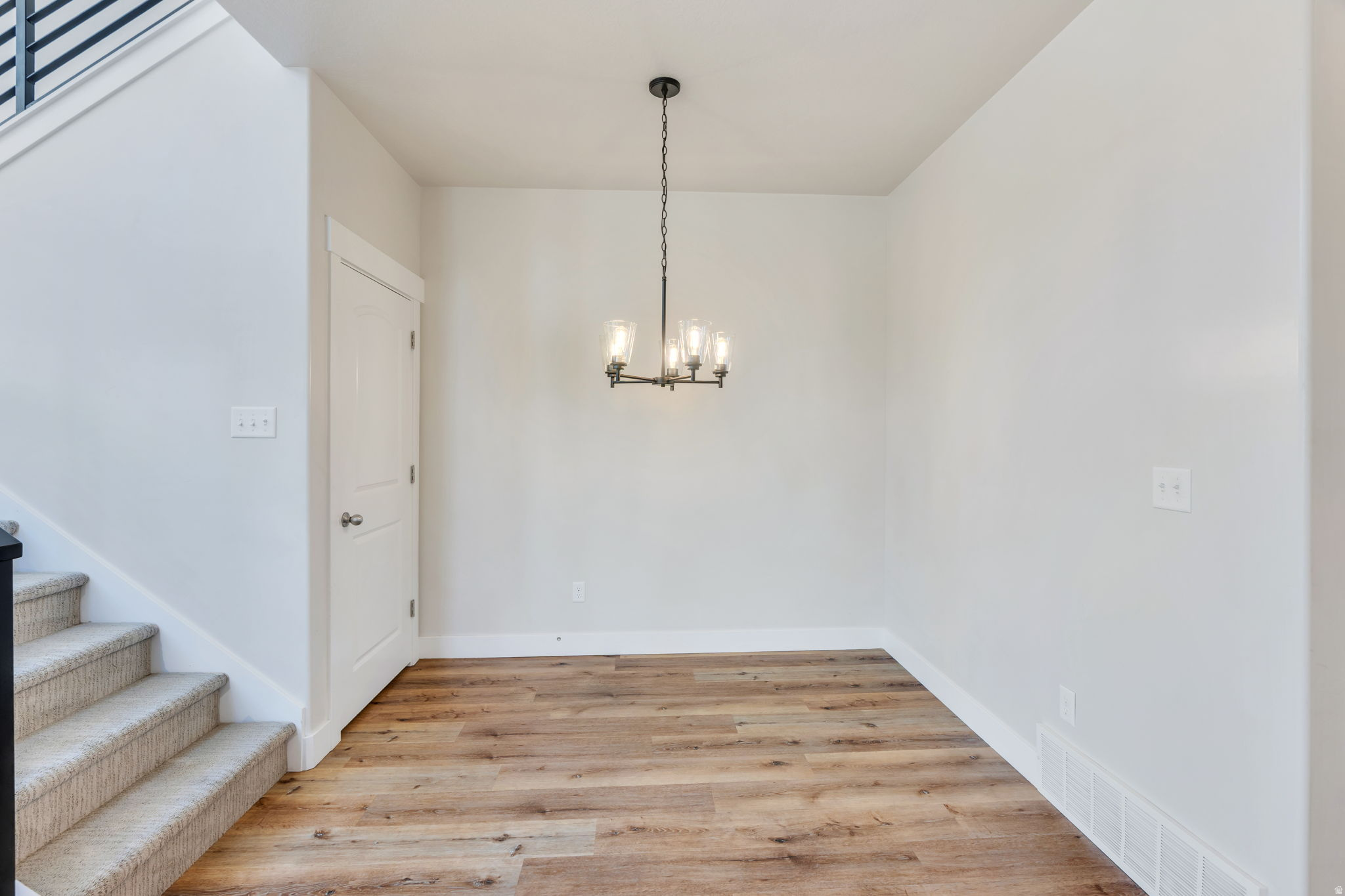 LAKEFRONT - Residential