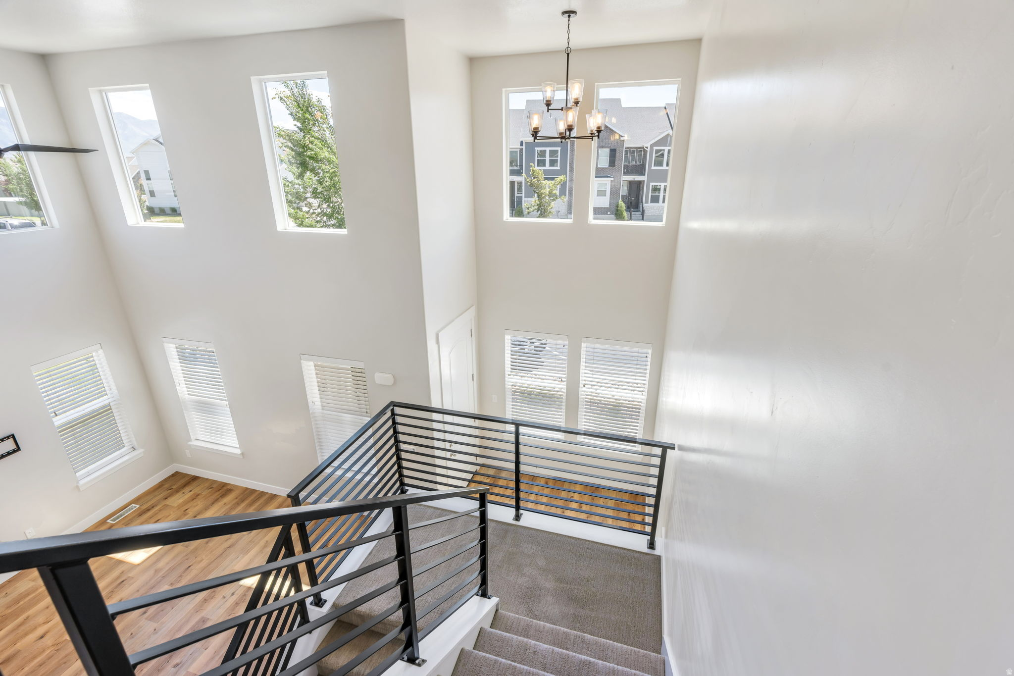 LAKEFRONT - Residential