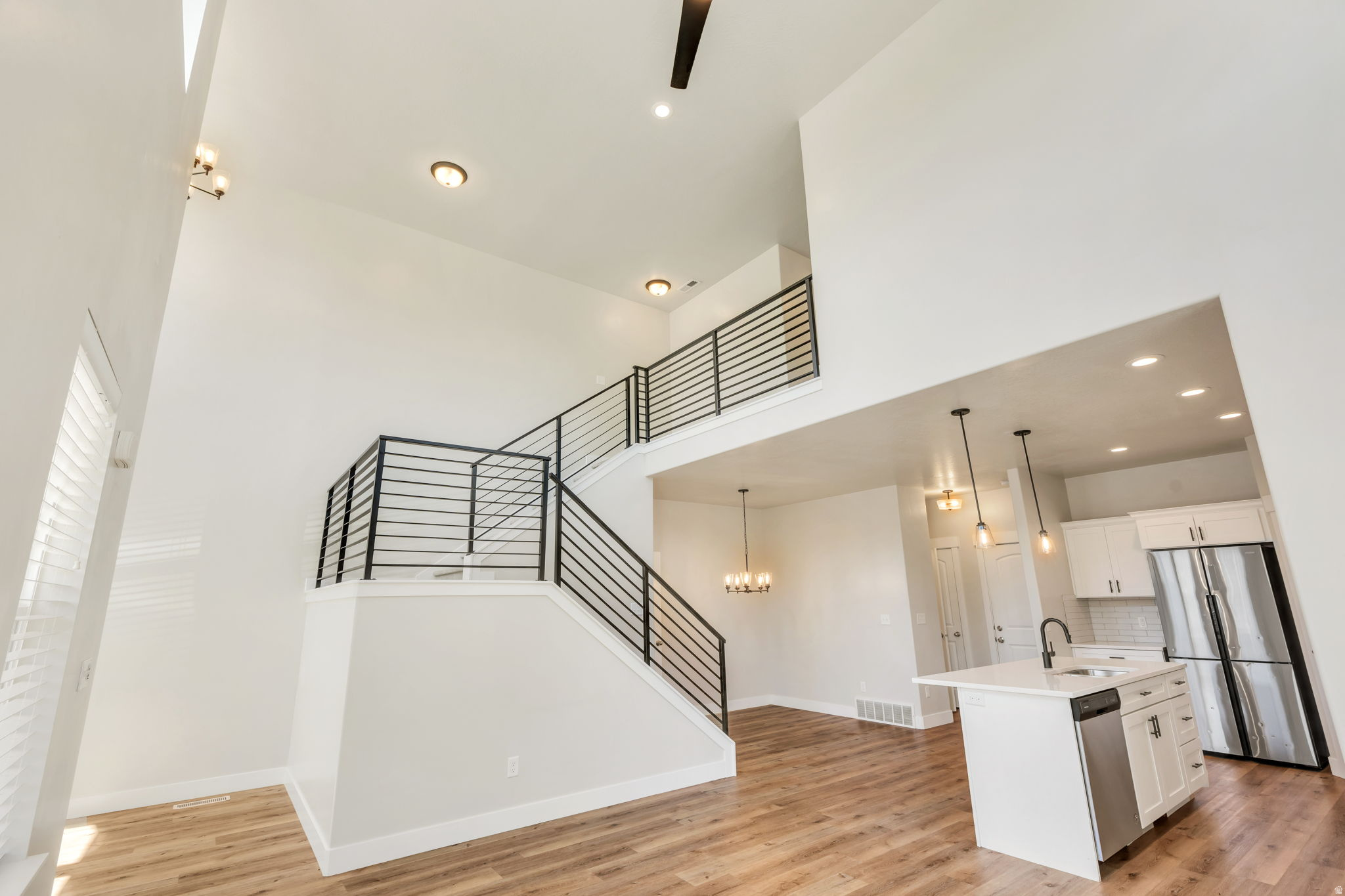 LAKEFRONT - Residential
