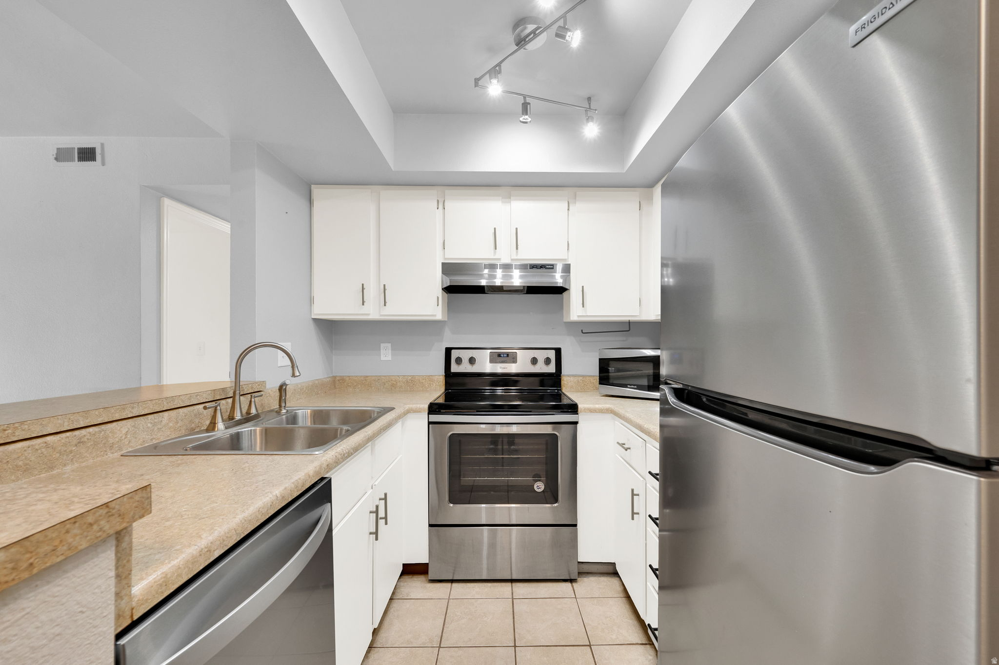 HILLCREEK - Residential