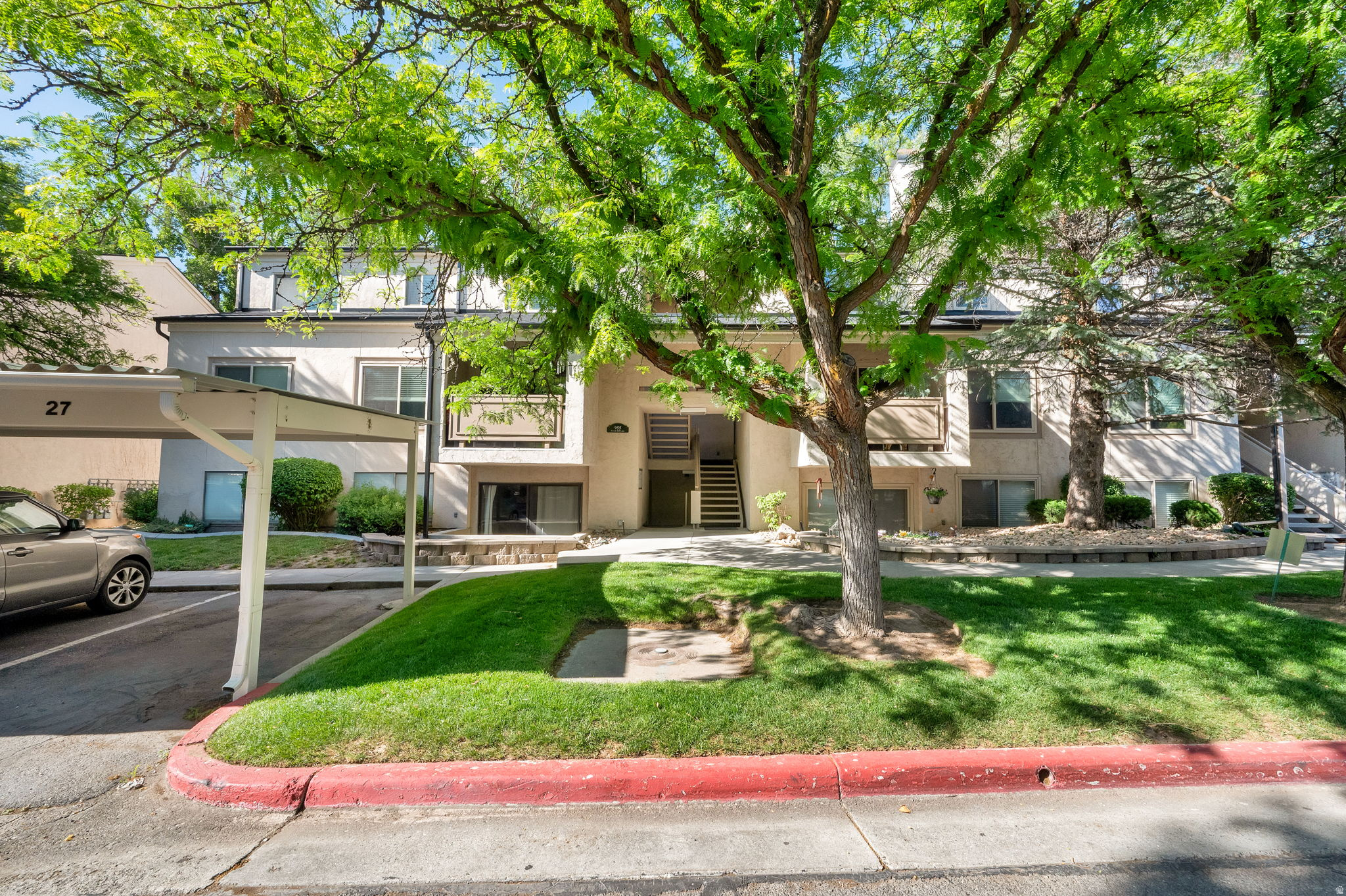 HILLCREEK - Residential