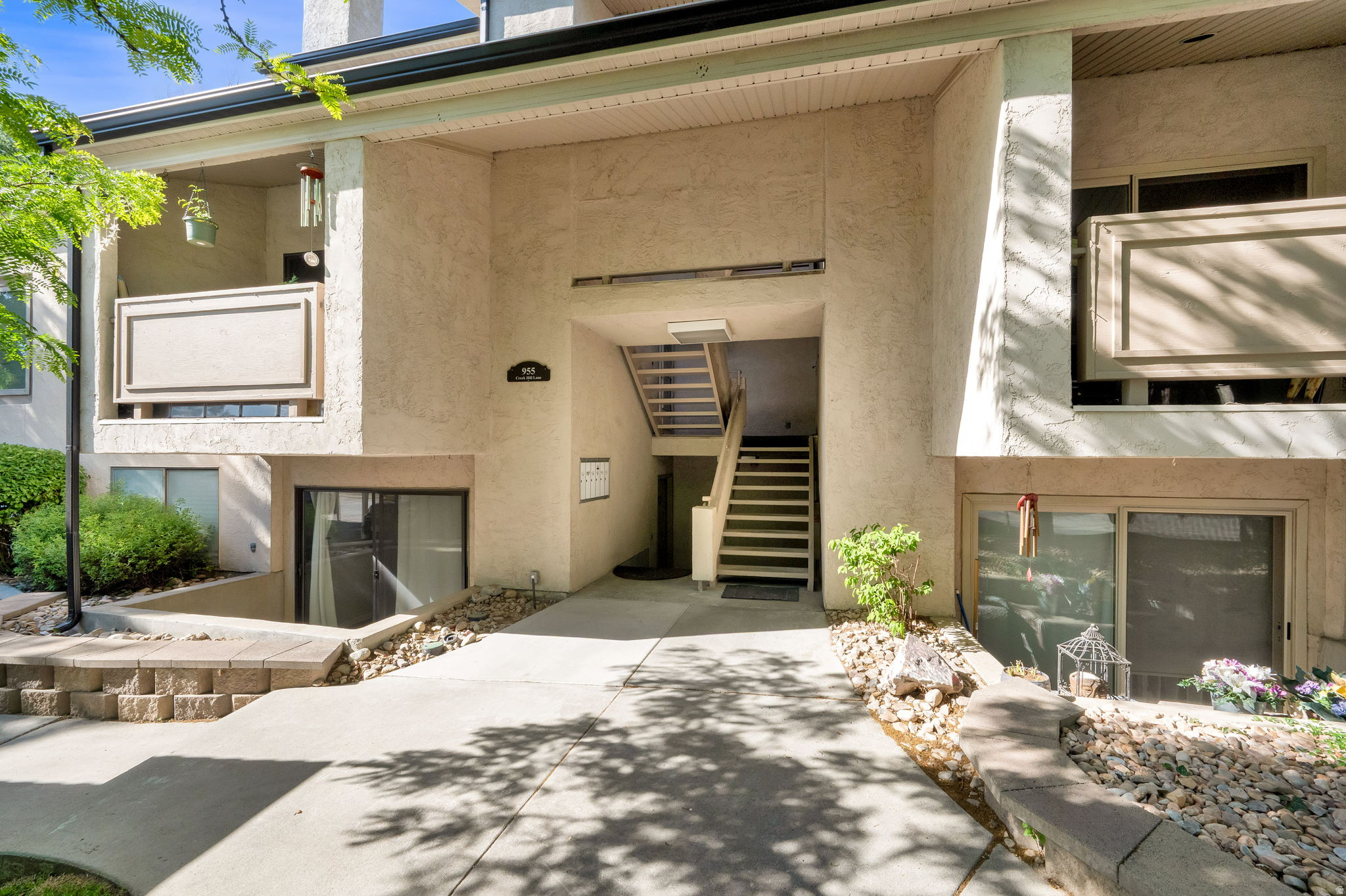 HILLCREEK - Residential