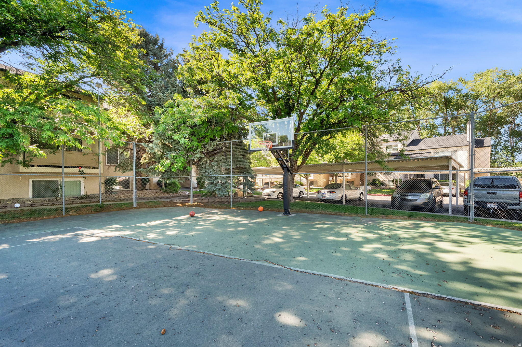 HILLCREEK - Residential