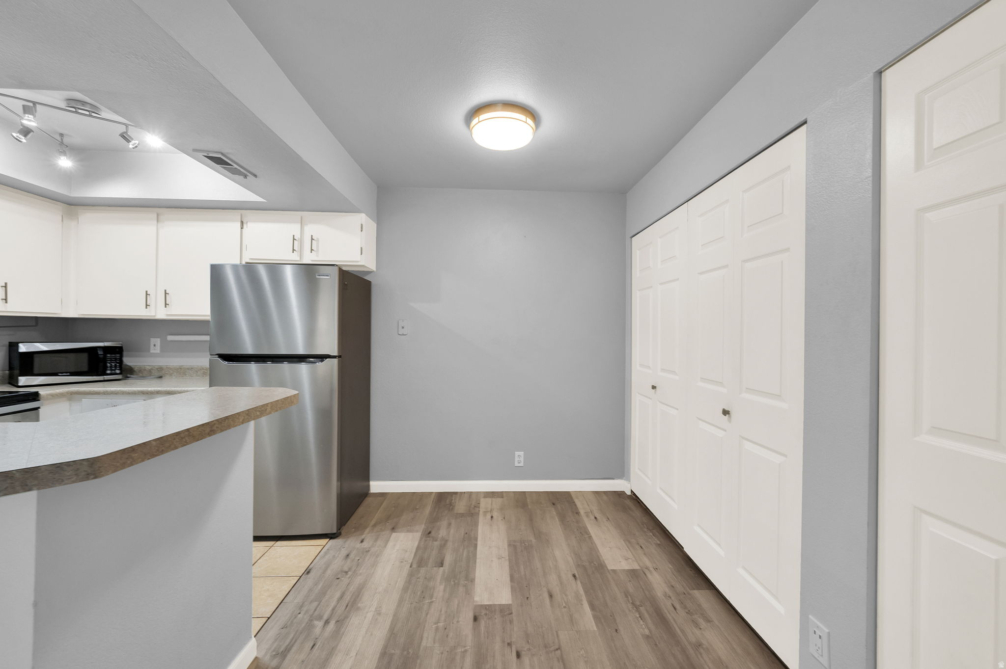 HILLCREEK - Residential