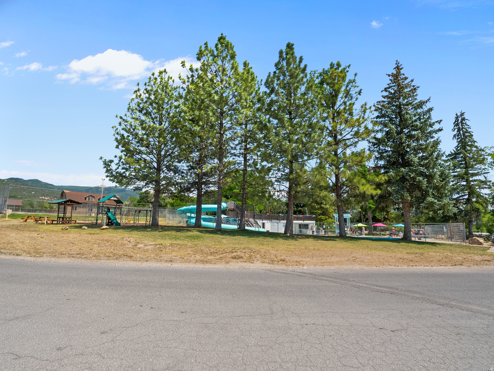 SKYLINE MOUNTAIN RESORT - Residential