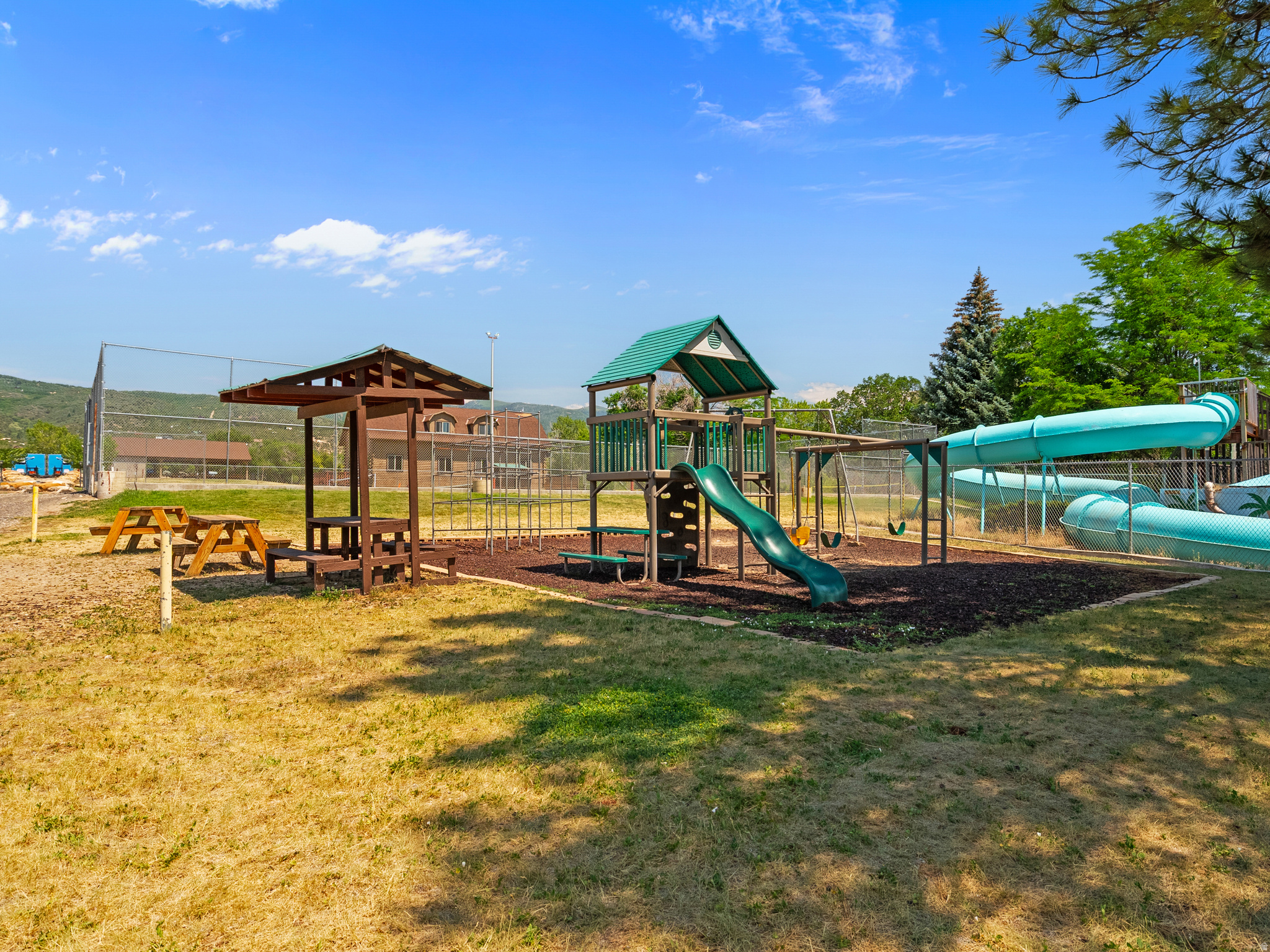 SKYLINE MOUNTAIN RESORT - Residential
