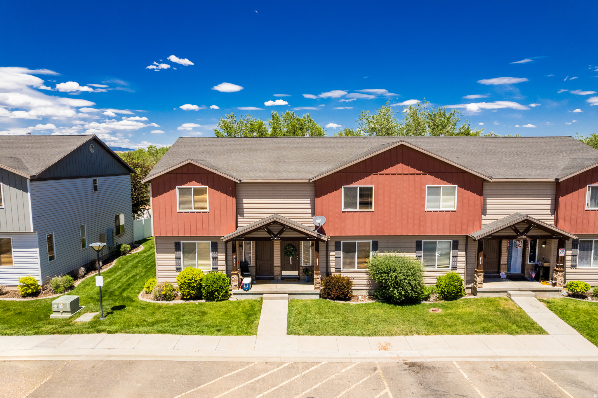 MEADOWS - Residential