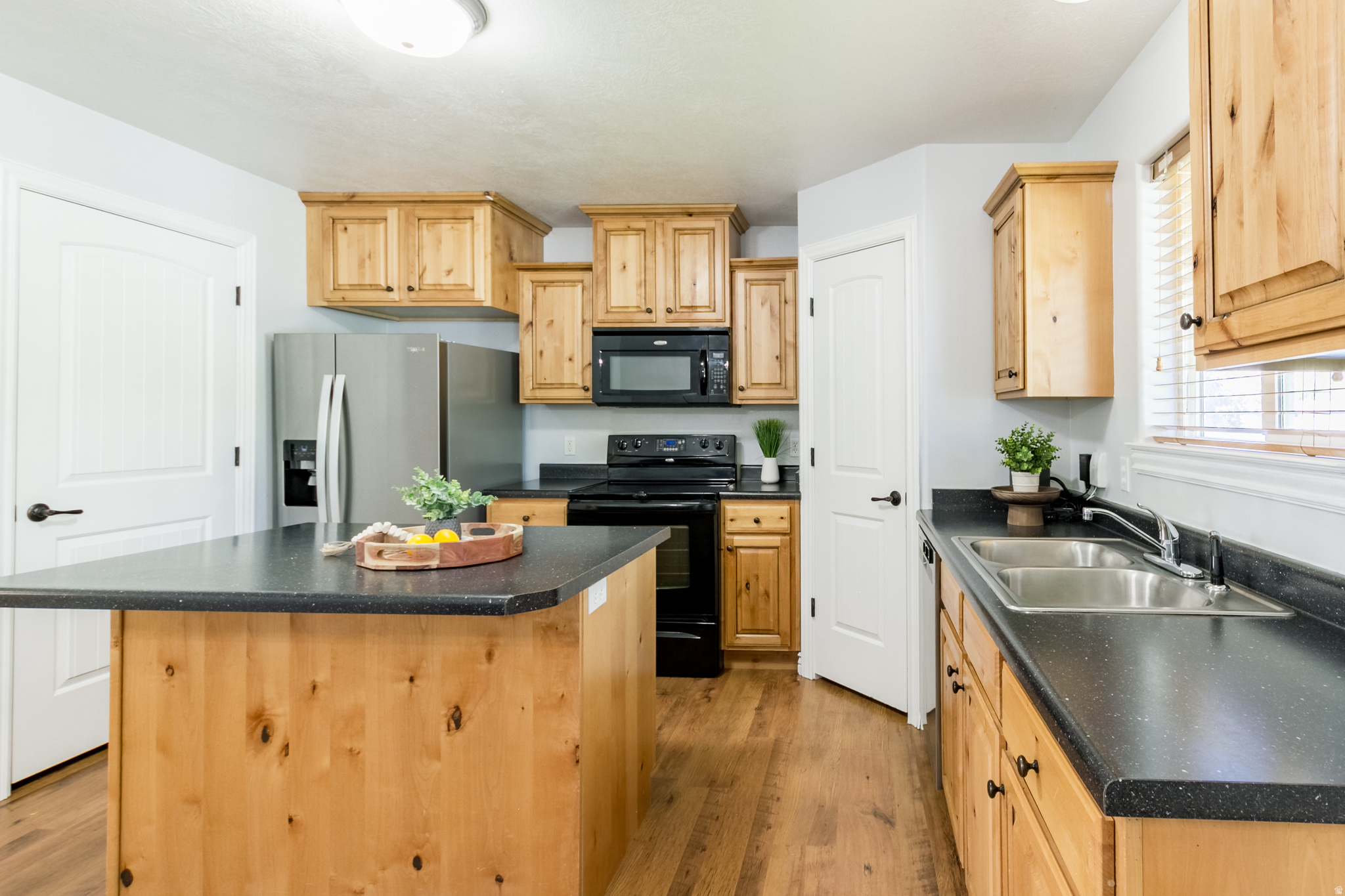 MEADOWS - Residential