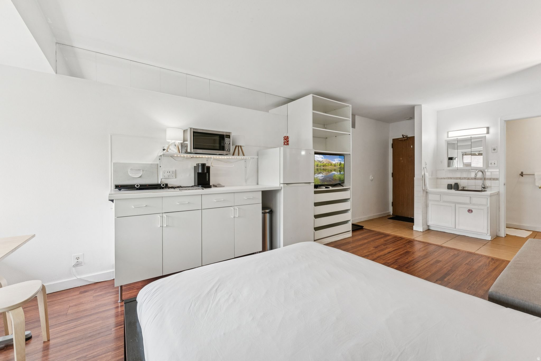 PROSPECTOR SQUARE CONDO - Residential