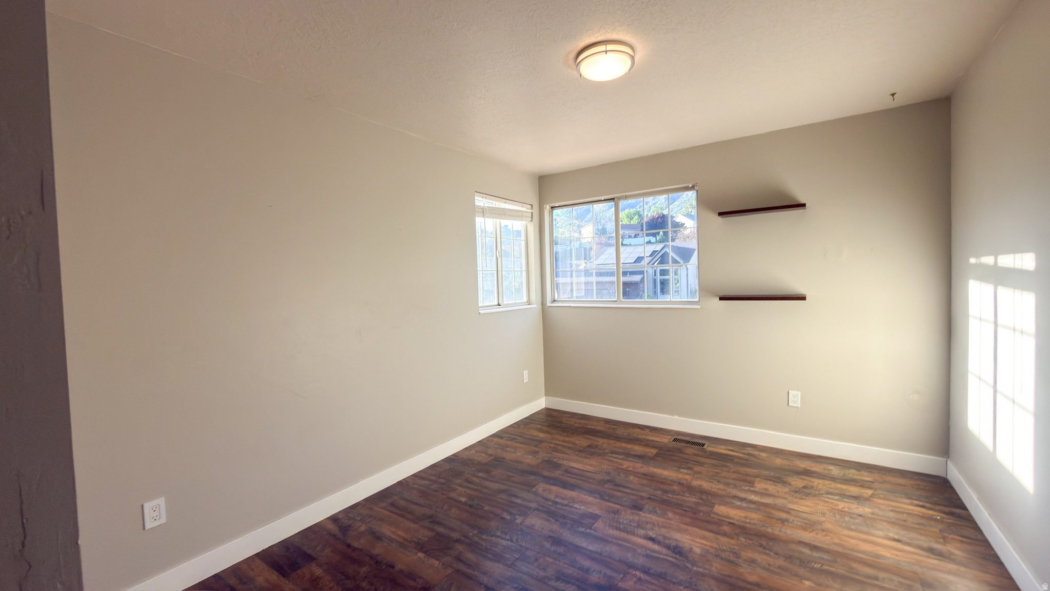 LAKEVIEW HEIGHTS - Residential