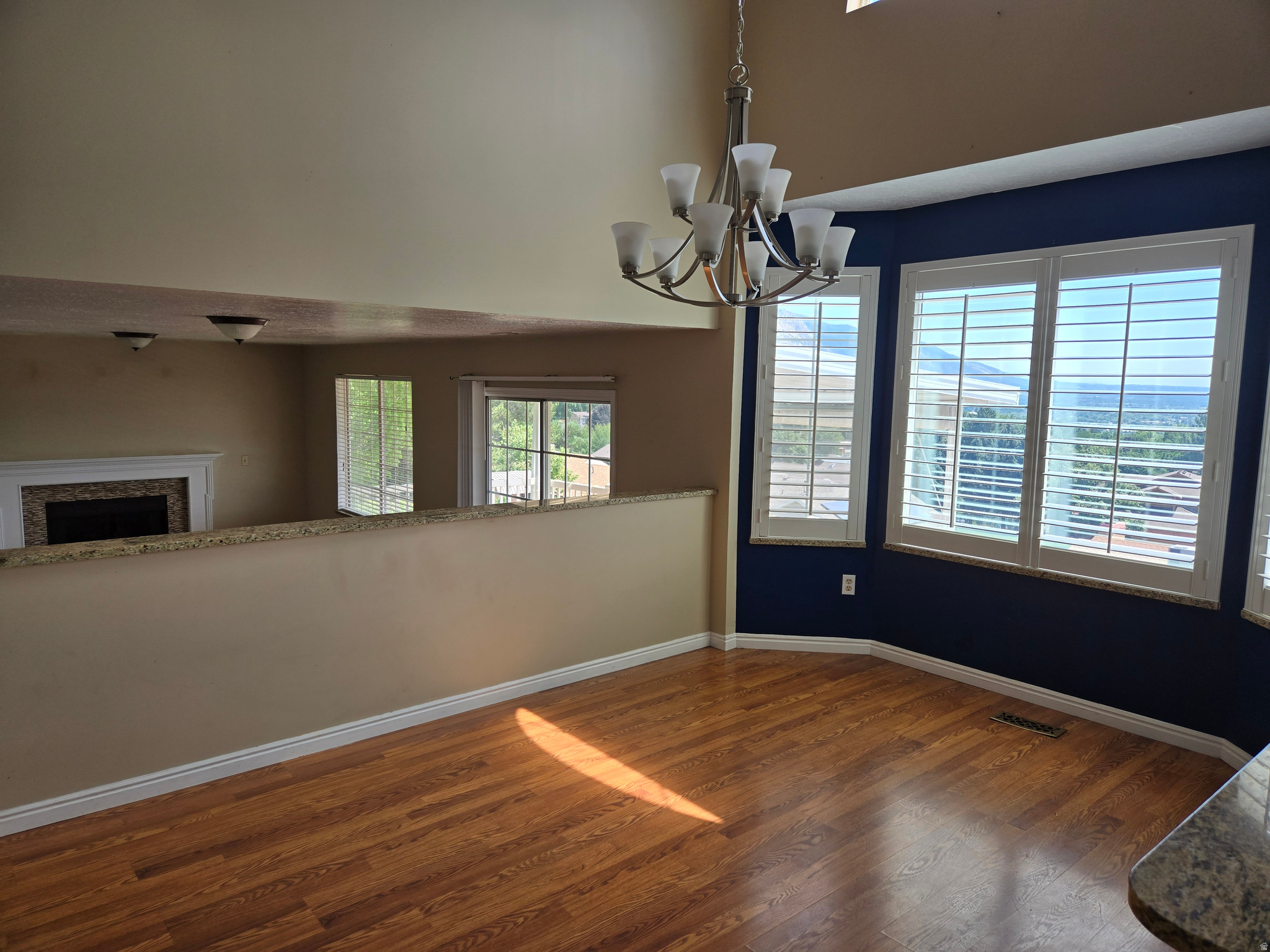 LAKEVIEW HEIGHTS - Residential