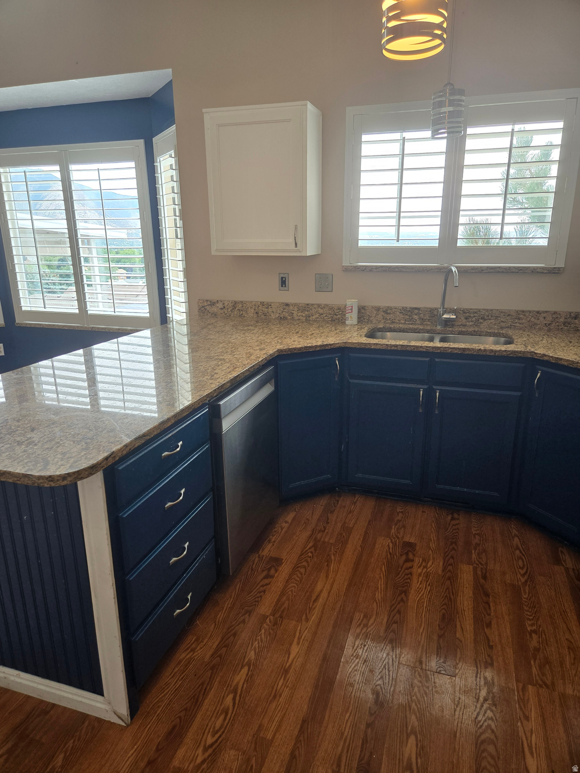 LAKEVIEW HEIGHTS - Residential