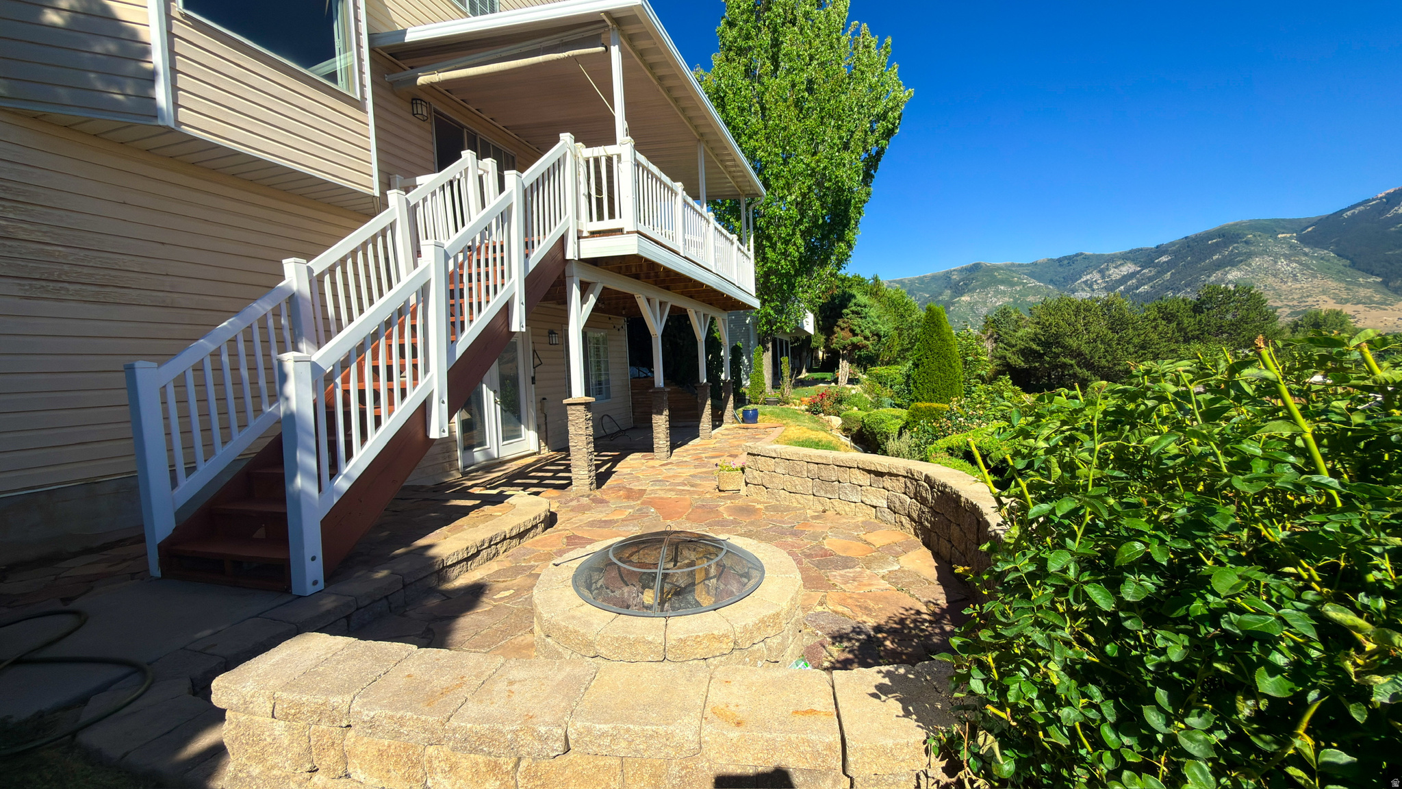 LAKEVIEW HEIGHTS - Residential