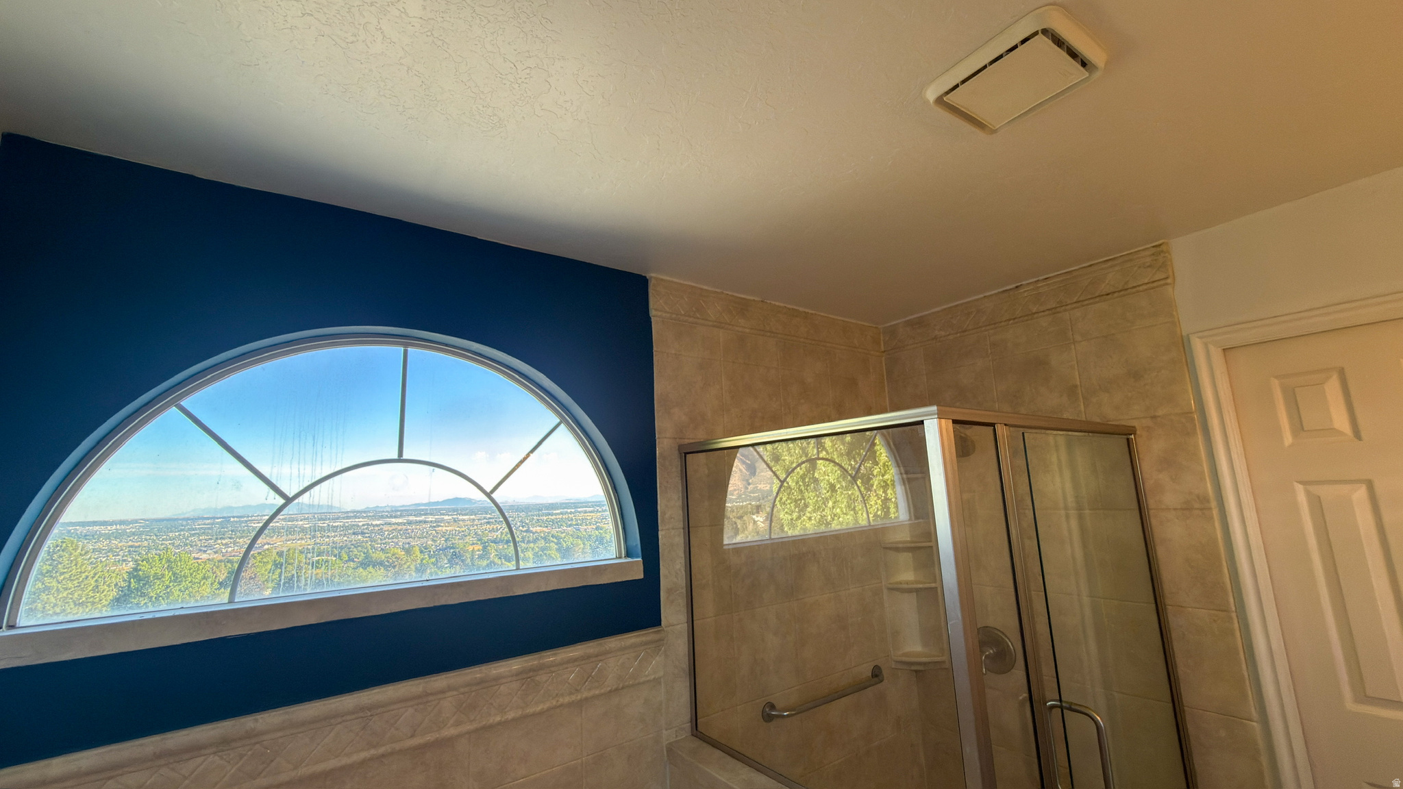 LAKEVIEW HEIGHTS - Residential