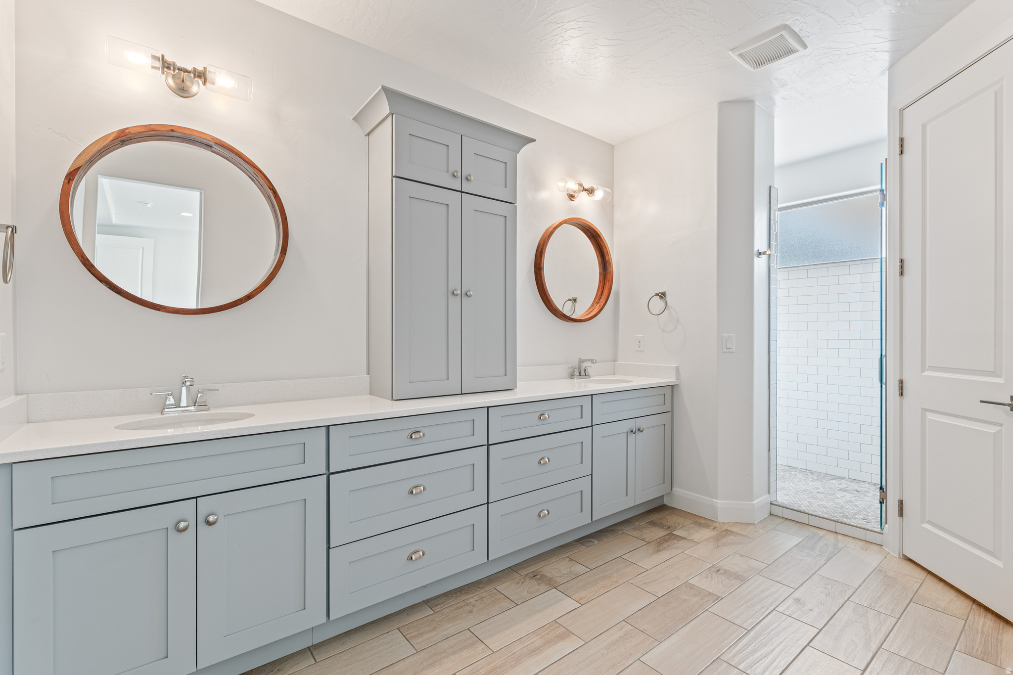 WARNER GATEWAY PH 1 - Residential