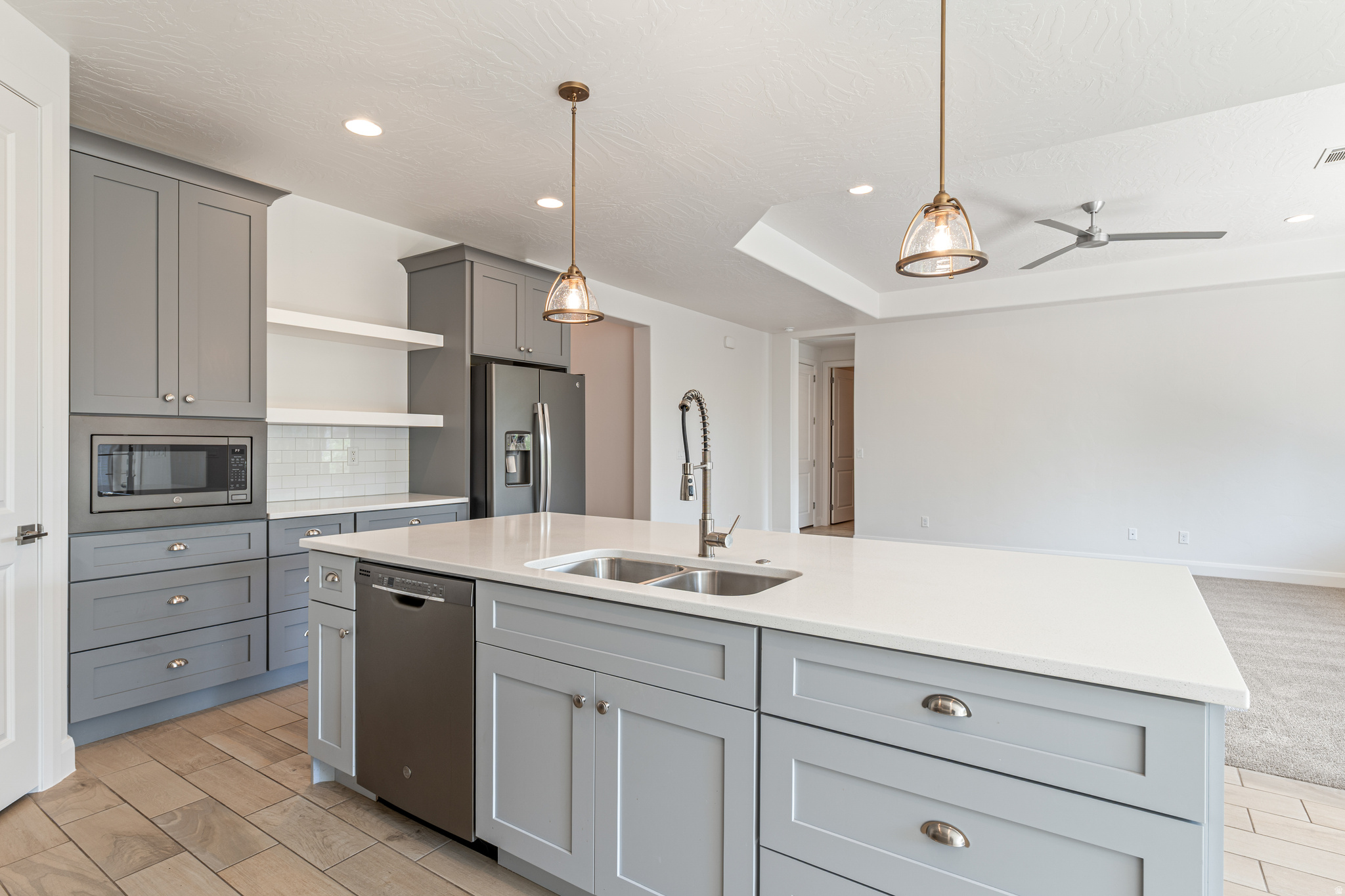 WARNER GATEWAY PH 1 - Residential