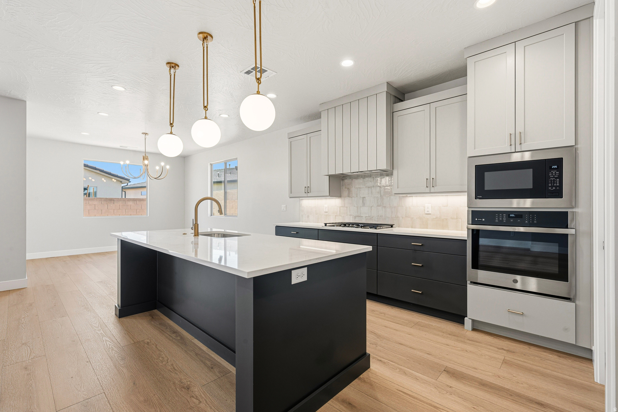 SOLIS AT CORAL CANYON - Residential