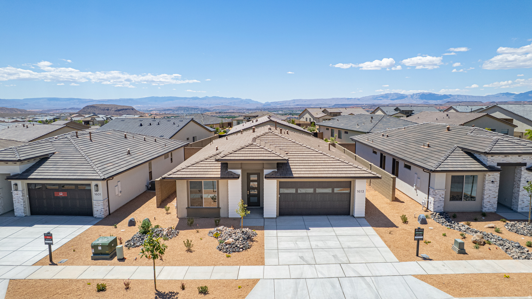 SOLIS AT CORAL CANYON - Residential