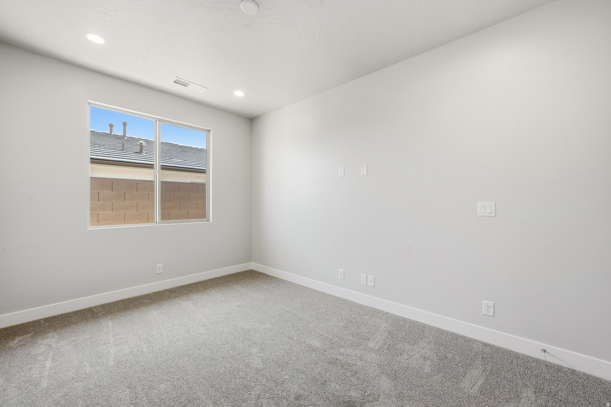 SOLIS AT CORAL CANYON - Residential
