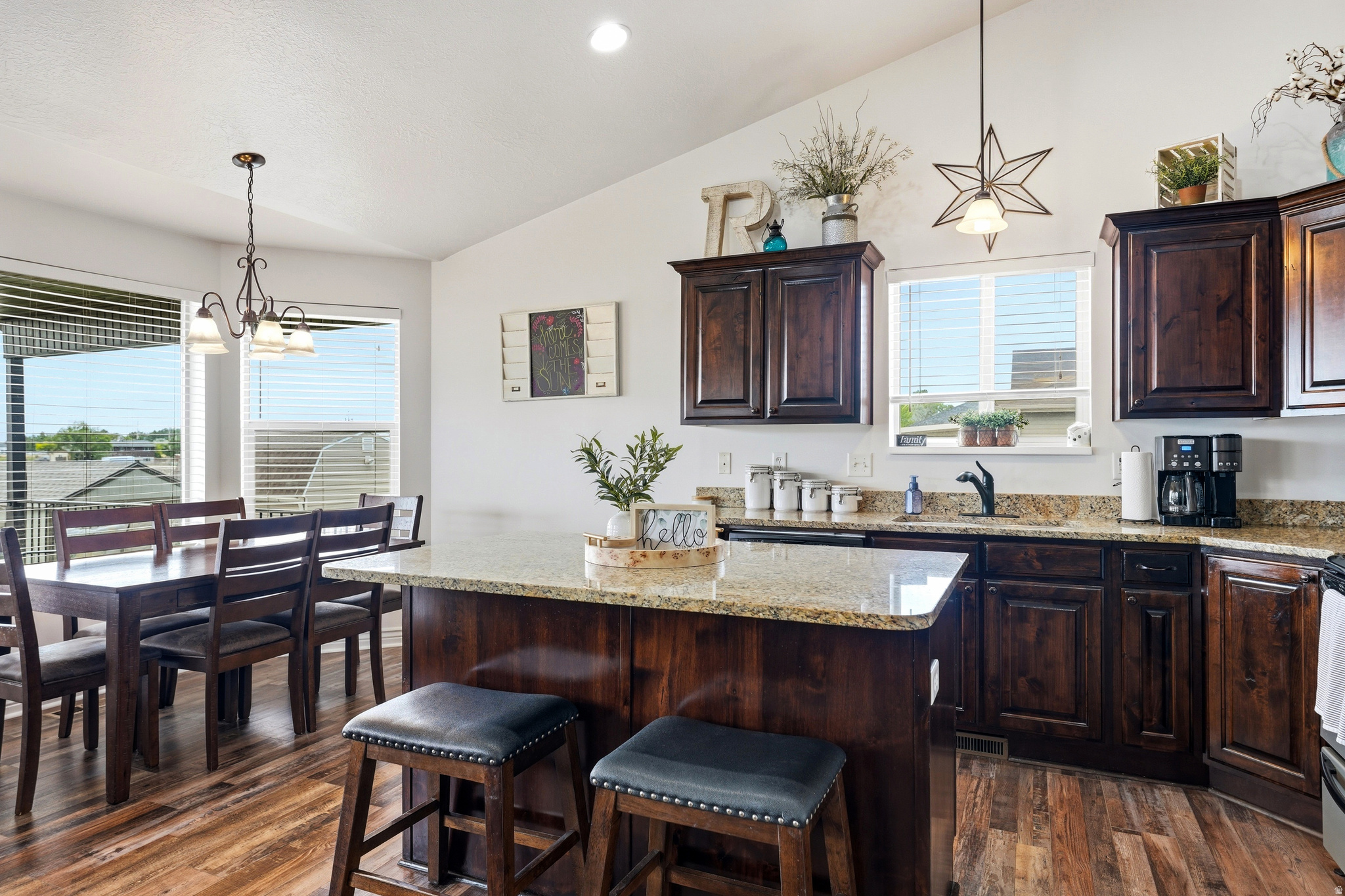 JENNYS PARK - Residential