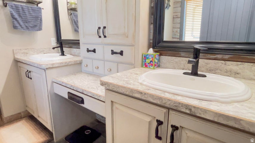 BLADENS DIAMOND HILLS ESTATES - Residential