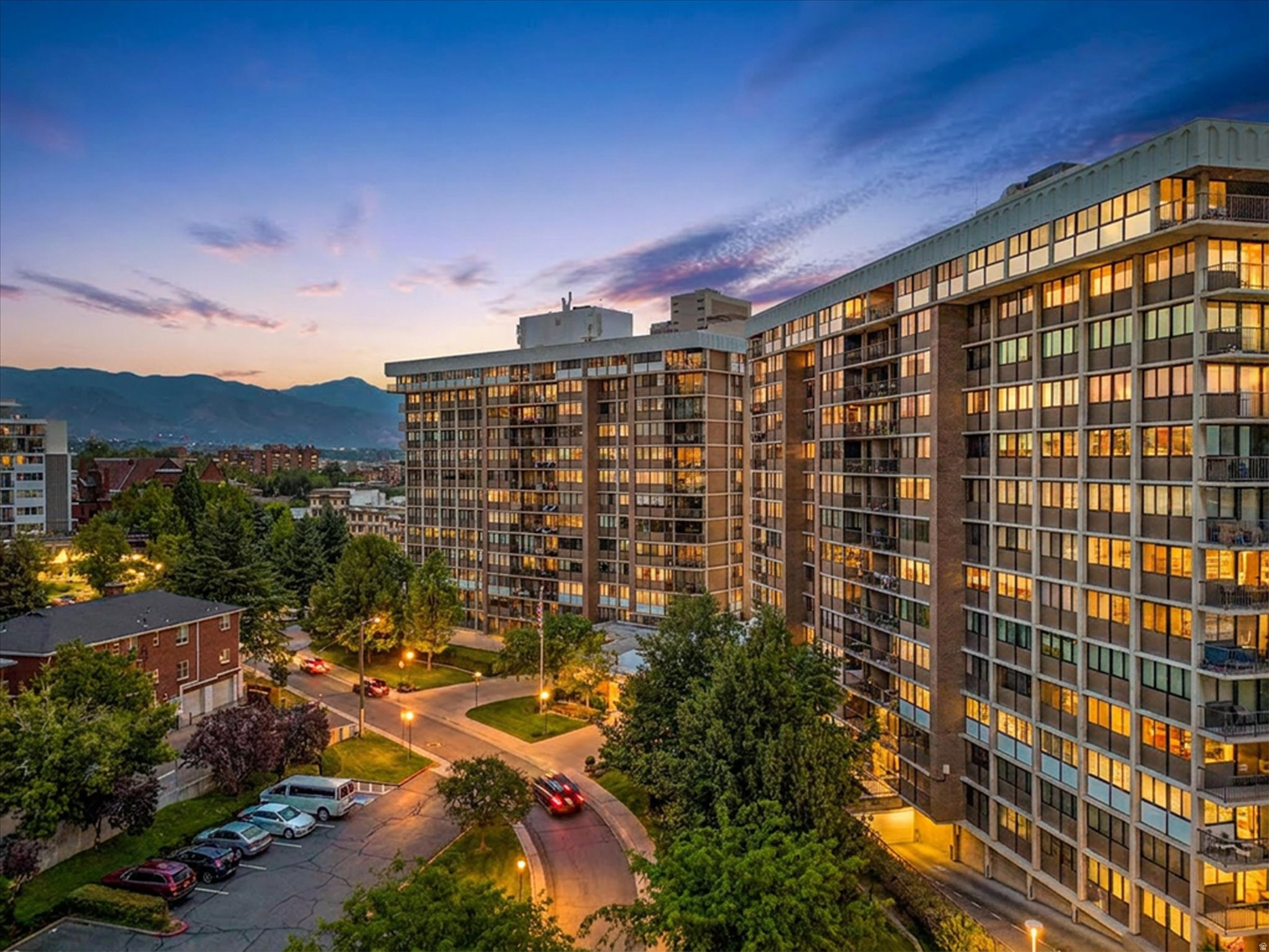 ZION SUMMIT CONDM - Residential