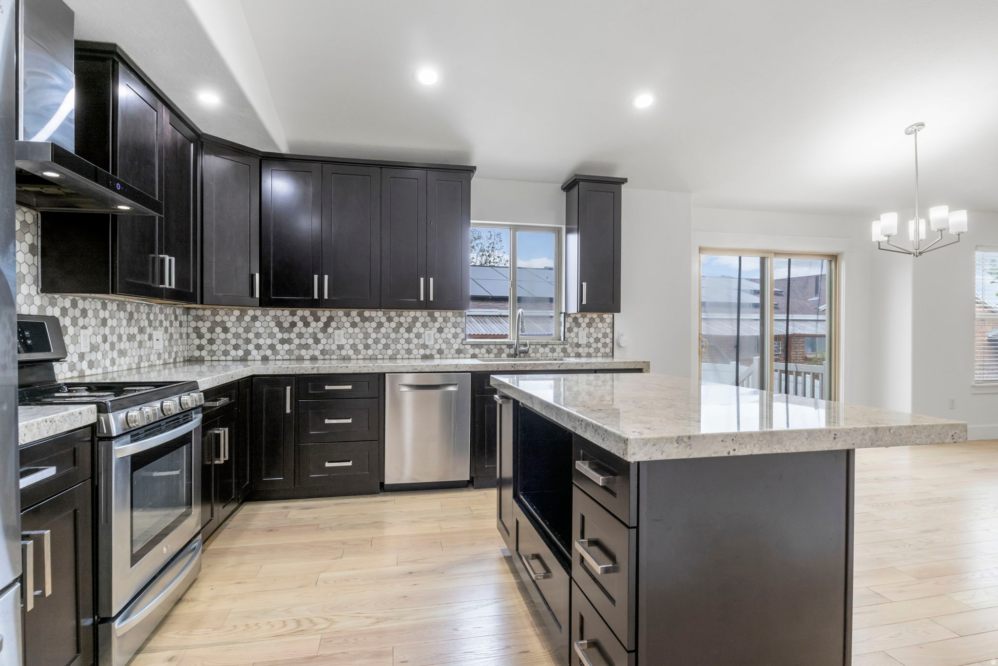 ASPEN CREST - Residential