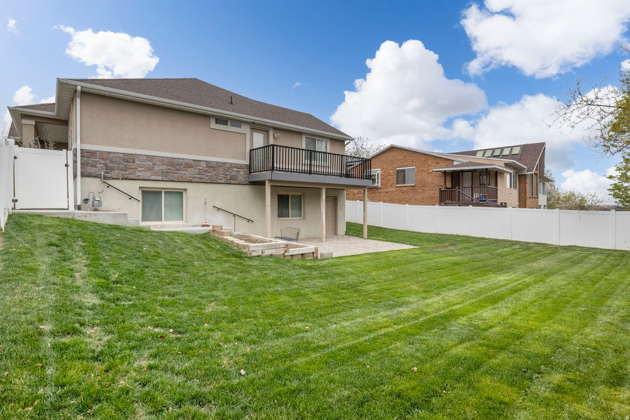 ASPEN CREST - Residential