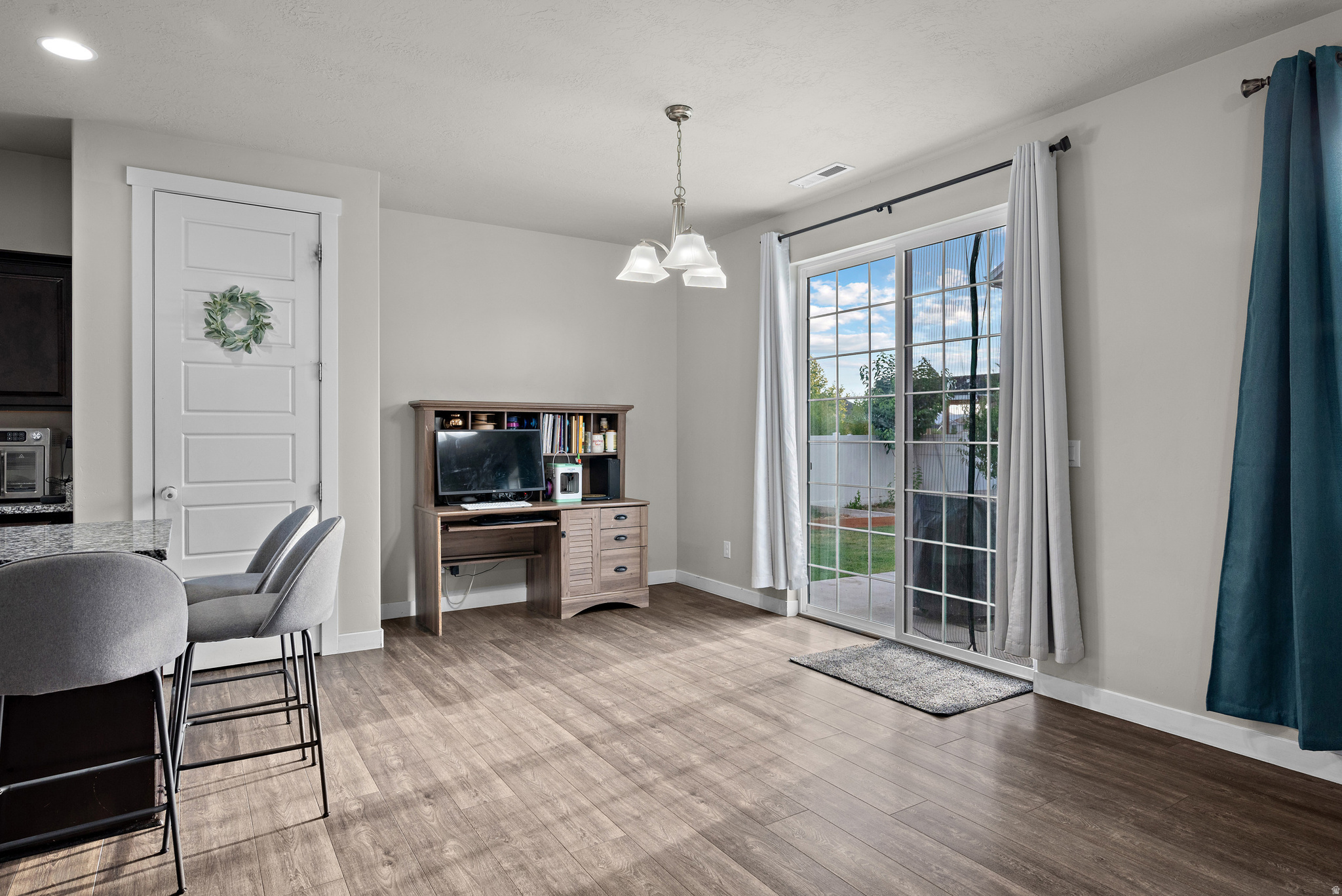 MINERS GROVE 17 - Residential
