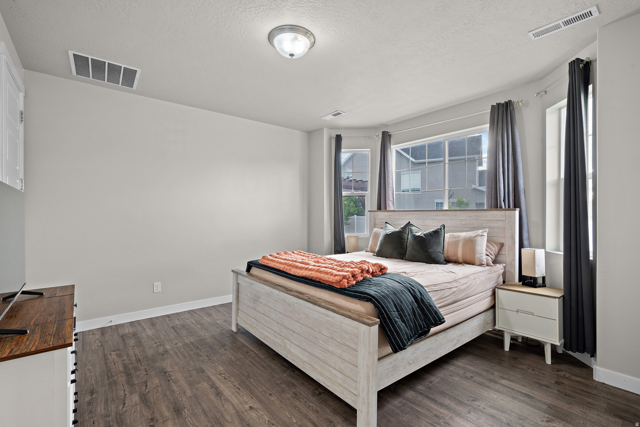 MINERS GROVE 17 - Residential