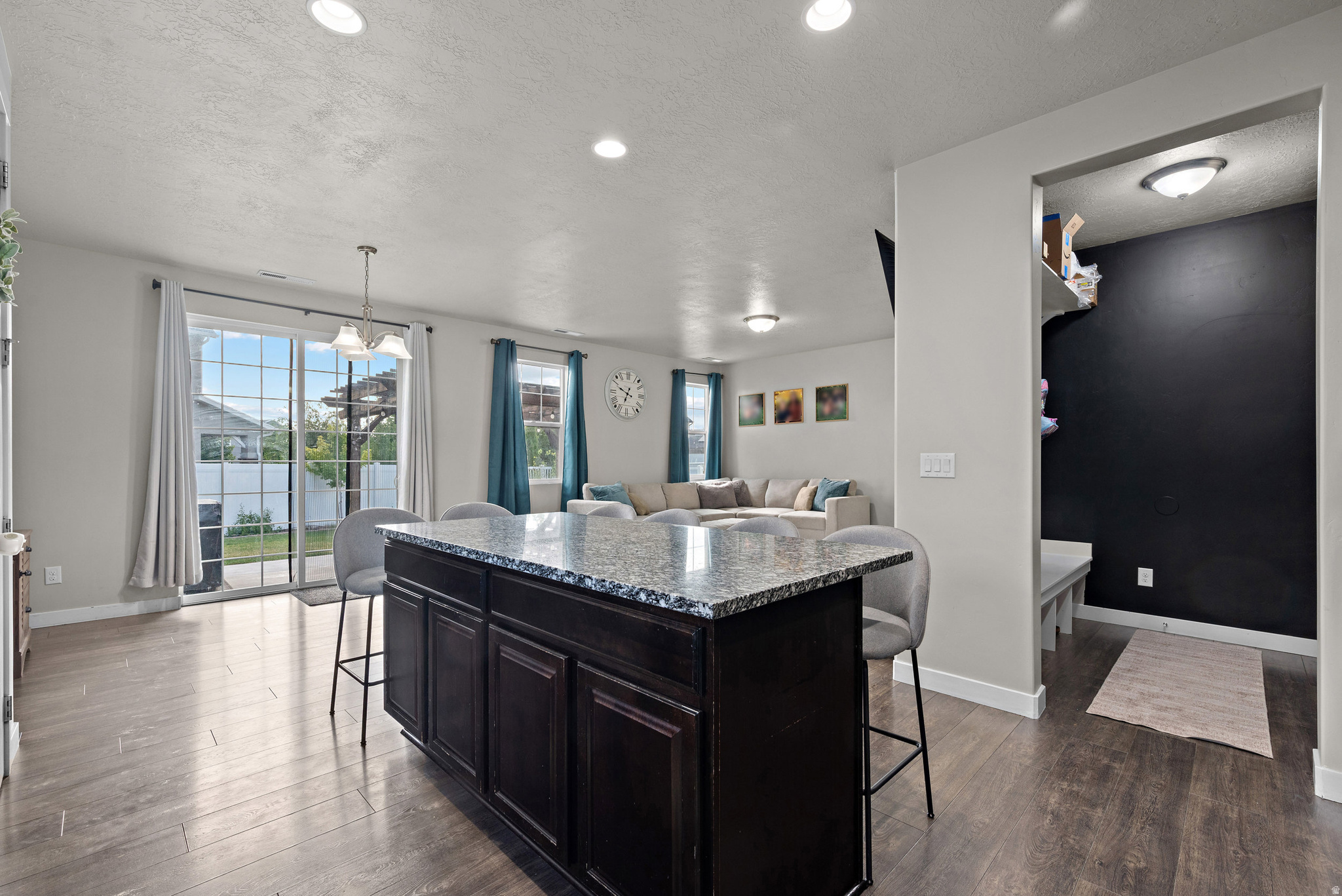 MINERS GROVE 17 - Residential