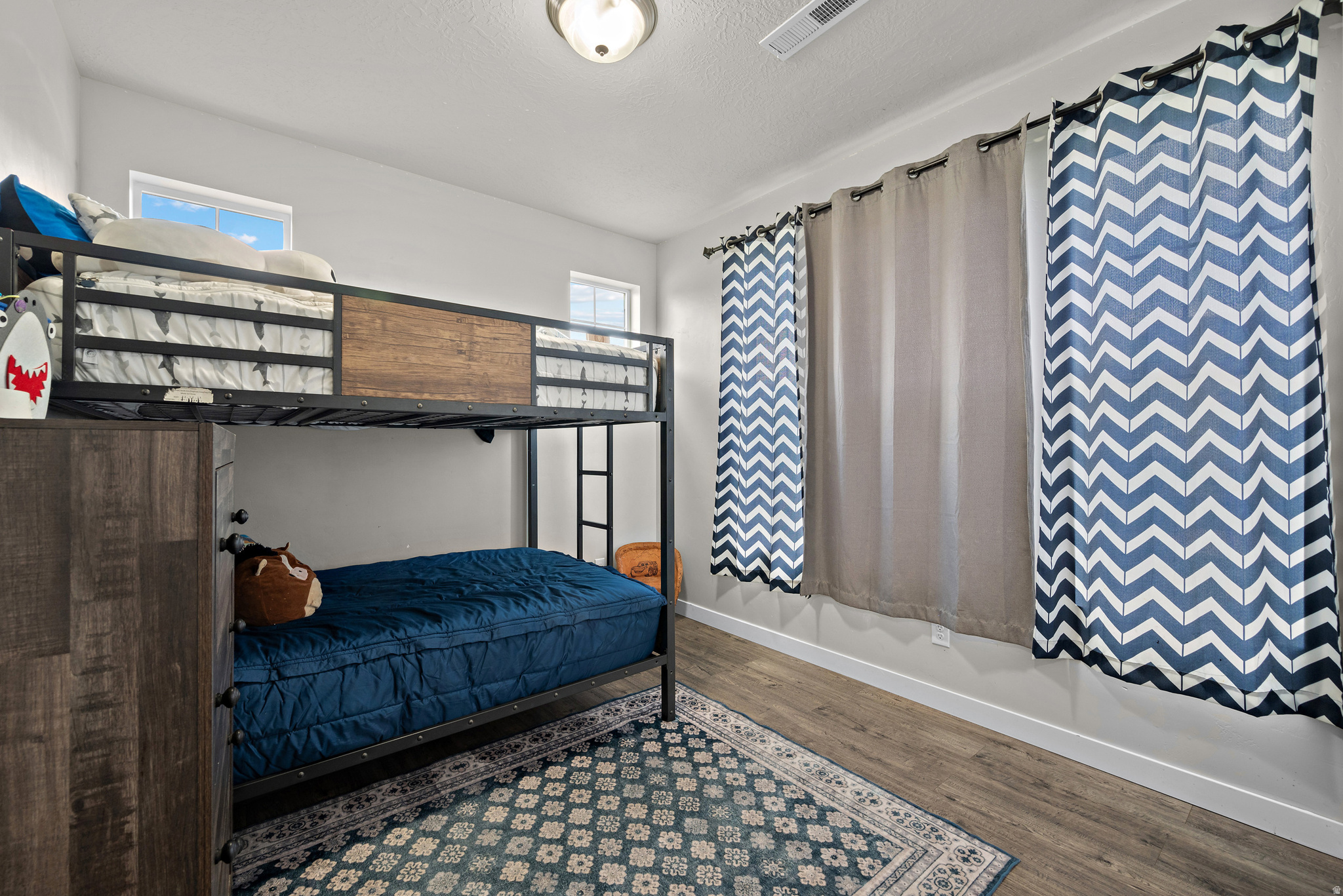MINERS GROVE 17 - Residential