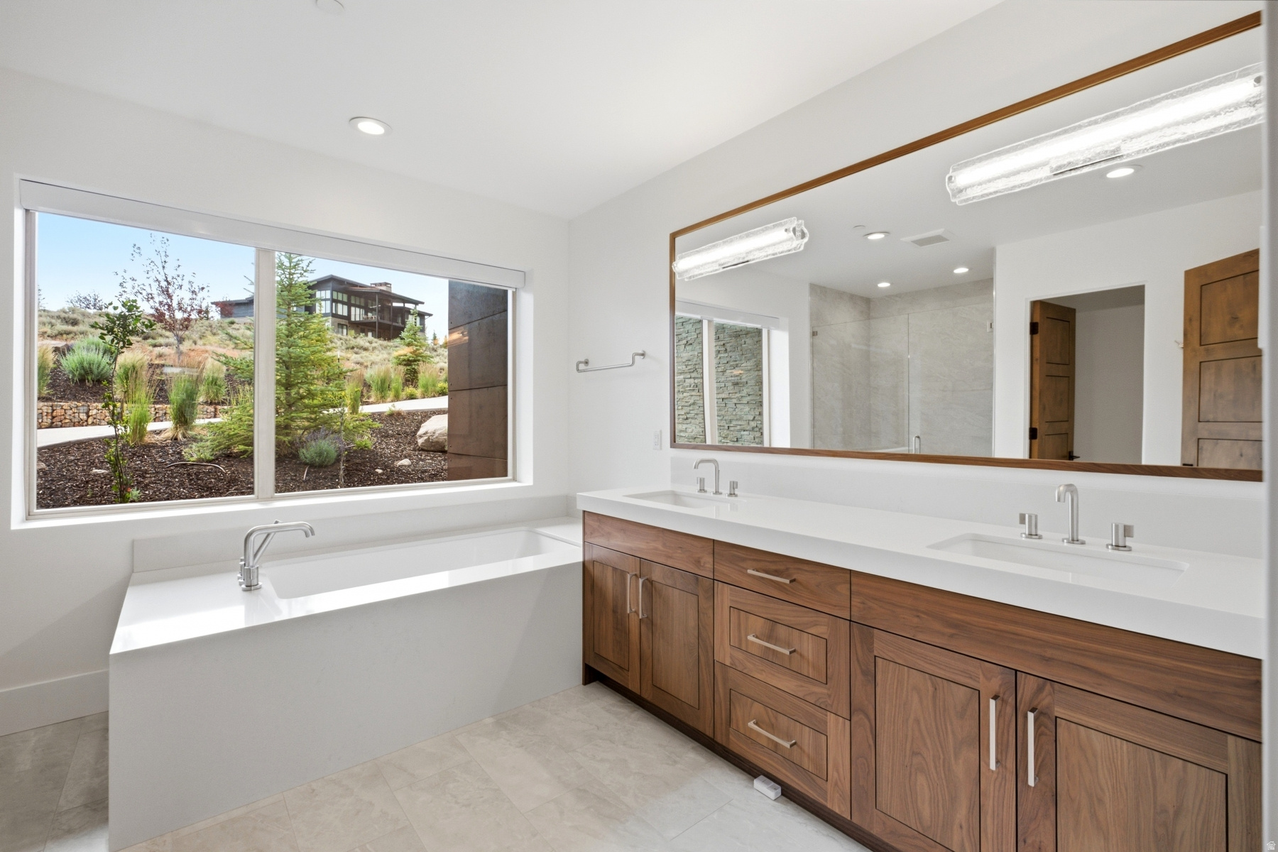 PROMONTORY NICKLAUS WEST - Residential