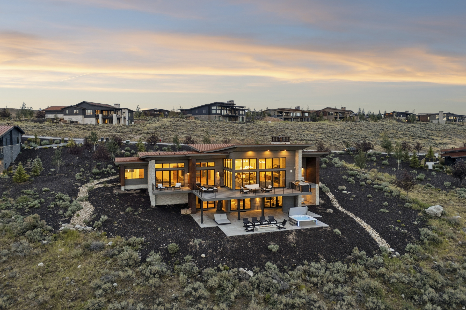PROMONTORY NICKLAUS WEST - Residential