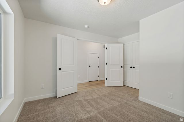 MEADOWBROOK - Residential