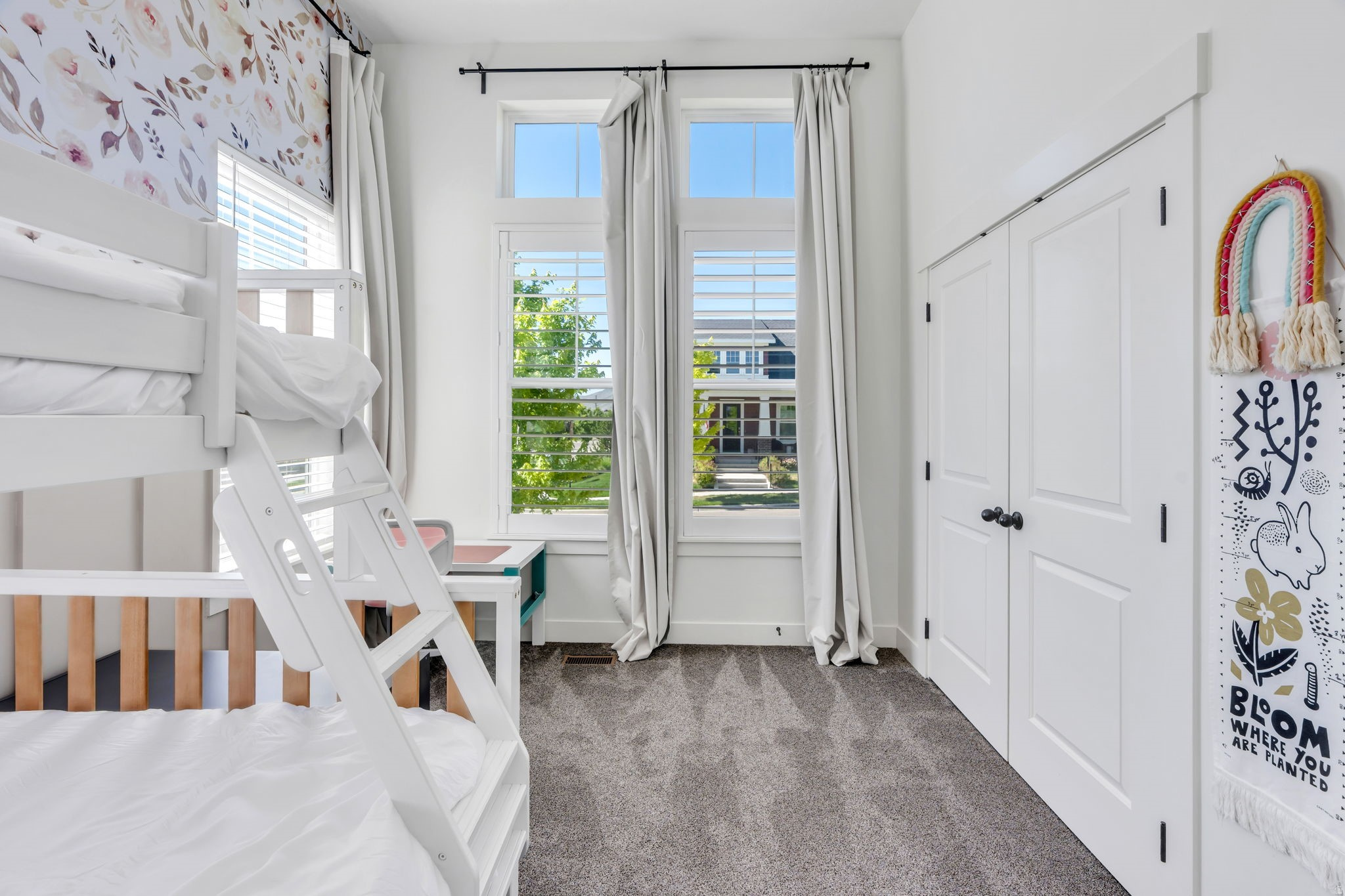 DAYBREAK - Residential
